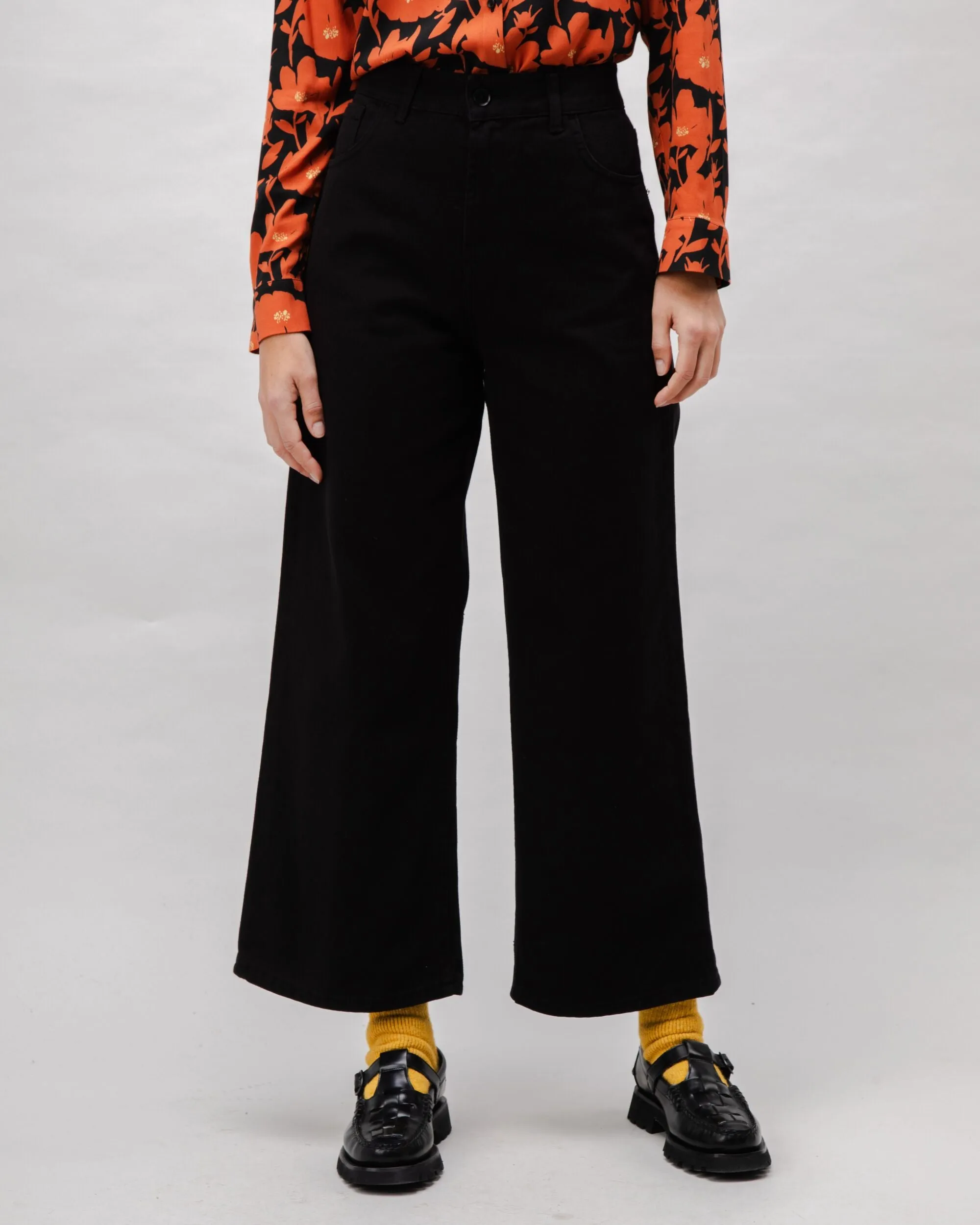 5 Pocket Twill Pants Black Performance Wear Flattering Shape