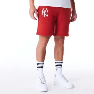 New York Yankees League Essential Red Shorts Adaptive Fit Smooth Flatlock Seams