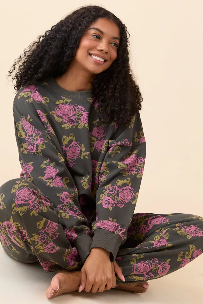 Victoria Rose Sweatshirt Versatile Scarf Smart Look