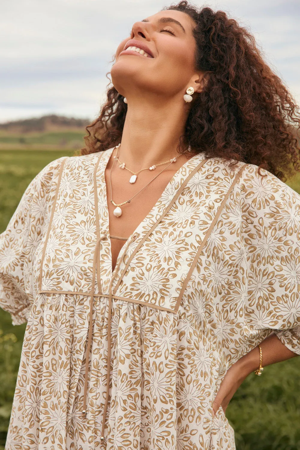 Bless Touch summer breeze Cairo Billow Sleeve Dress in Savanna