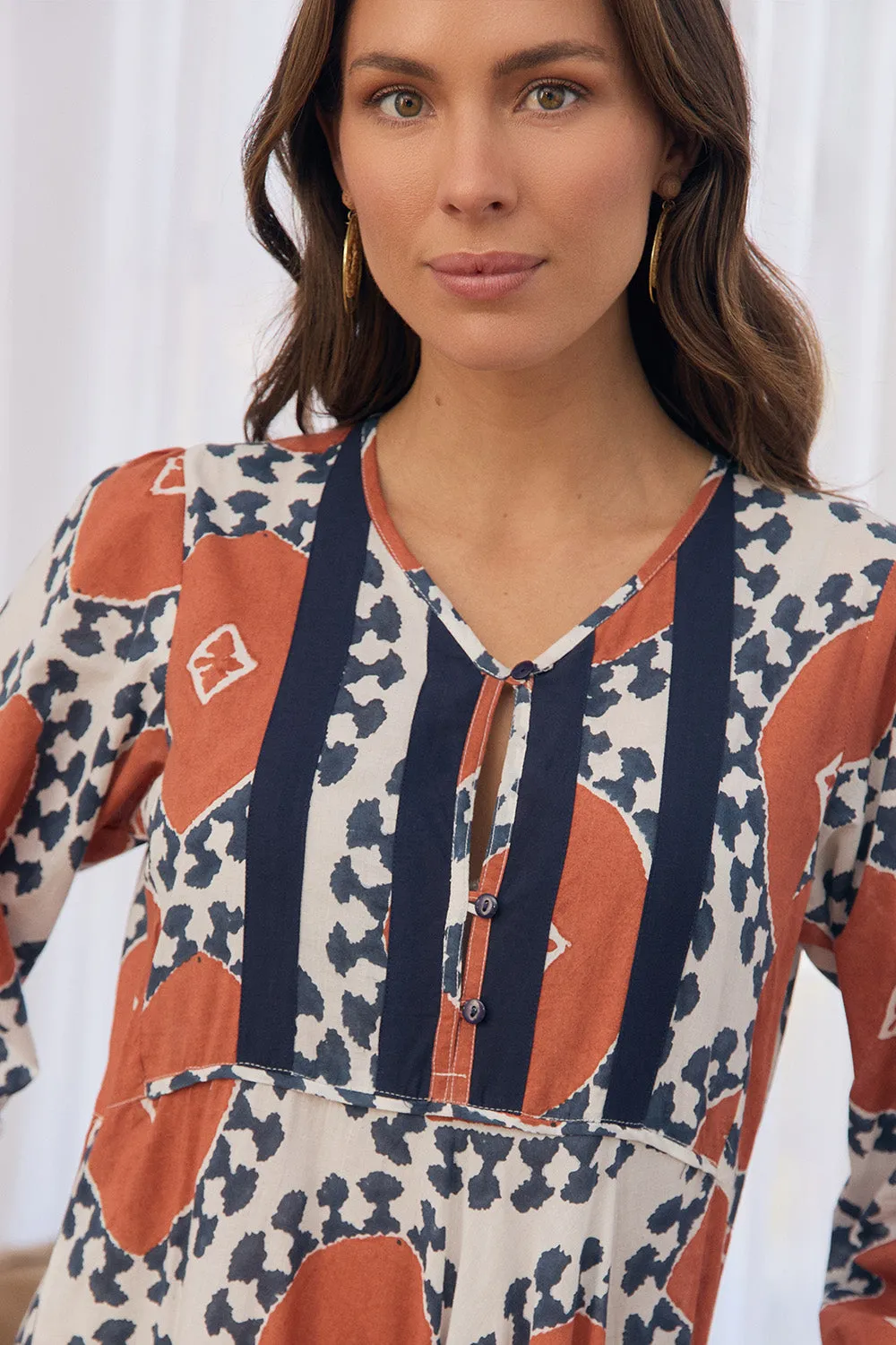 Fitted Neat Flattering Fit Wear Bonnie Umbrella Dress in Chestnut