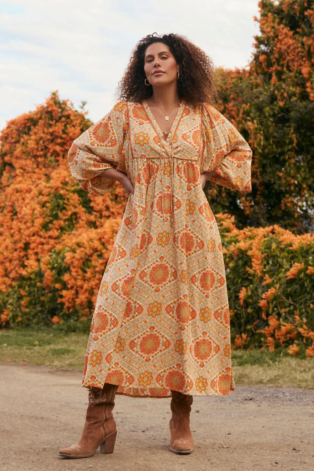 Fashion Essential Light Shape Cairo Billow Sleeve Dress in Aquarius