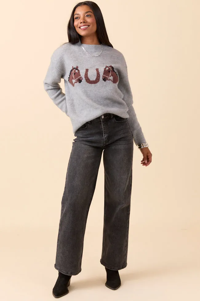Sharp Cut Montana Horse Motif Grey Knit Pullover Sweater
