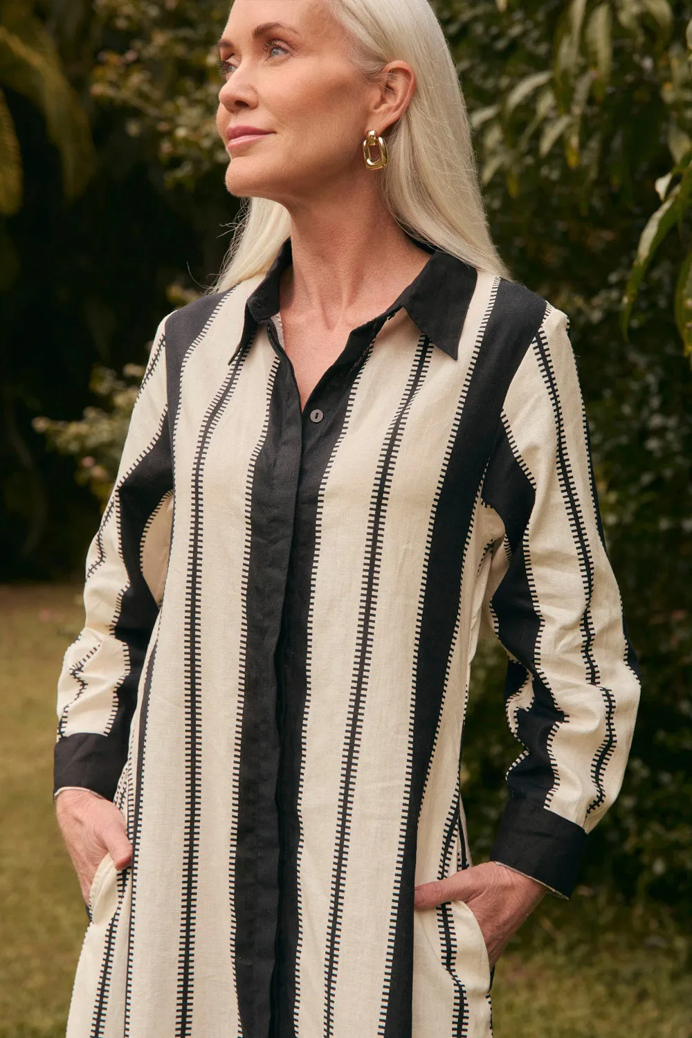 Gracie Long Sleeve Dress in Shibuya Art Soul understated look