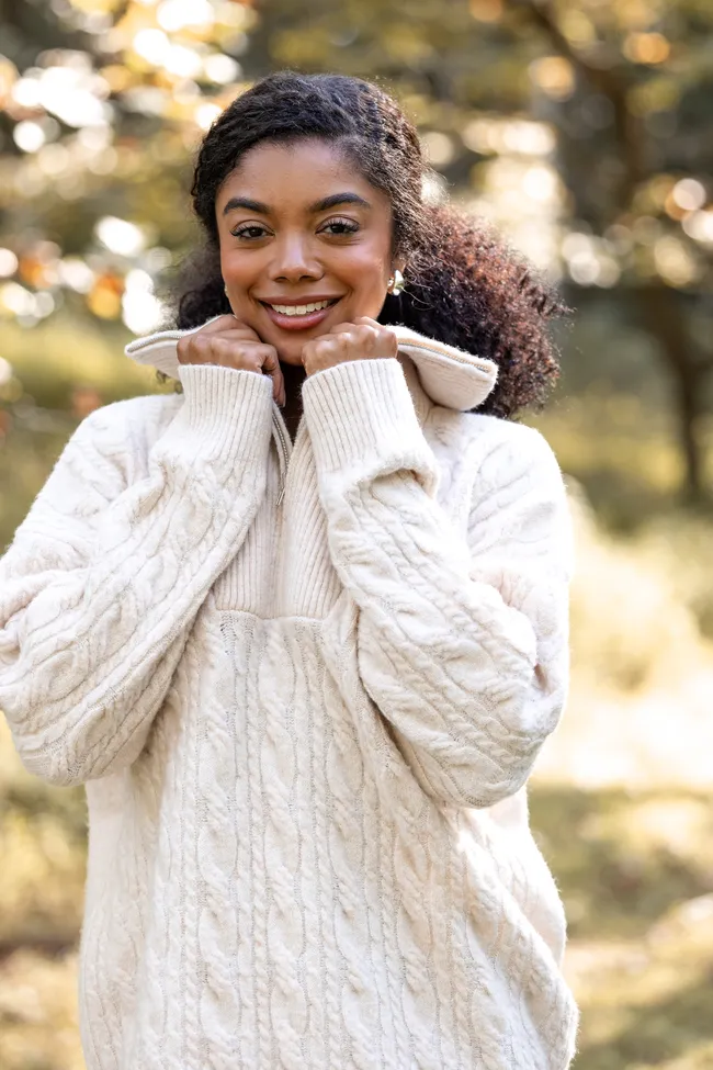 Evening Glow Tech Mood Chismer Beige Cable Knit Zip Up