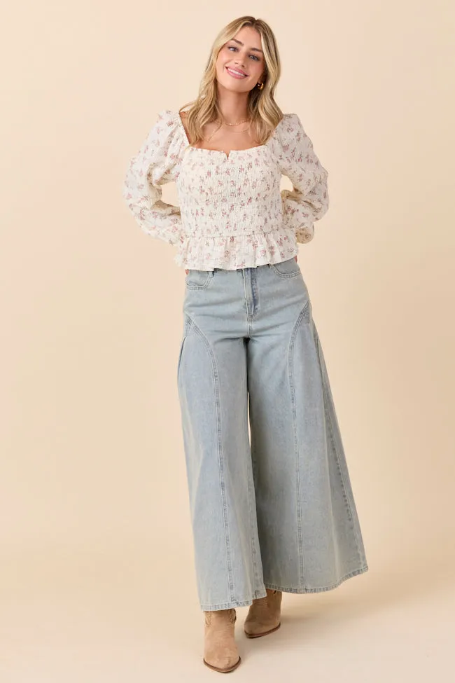 Cierra Neutral Gauze Floral Top summer shorts pack light