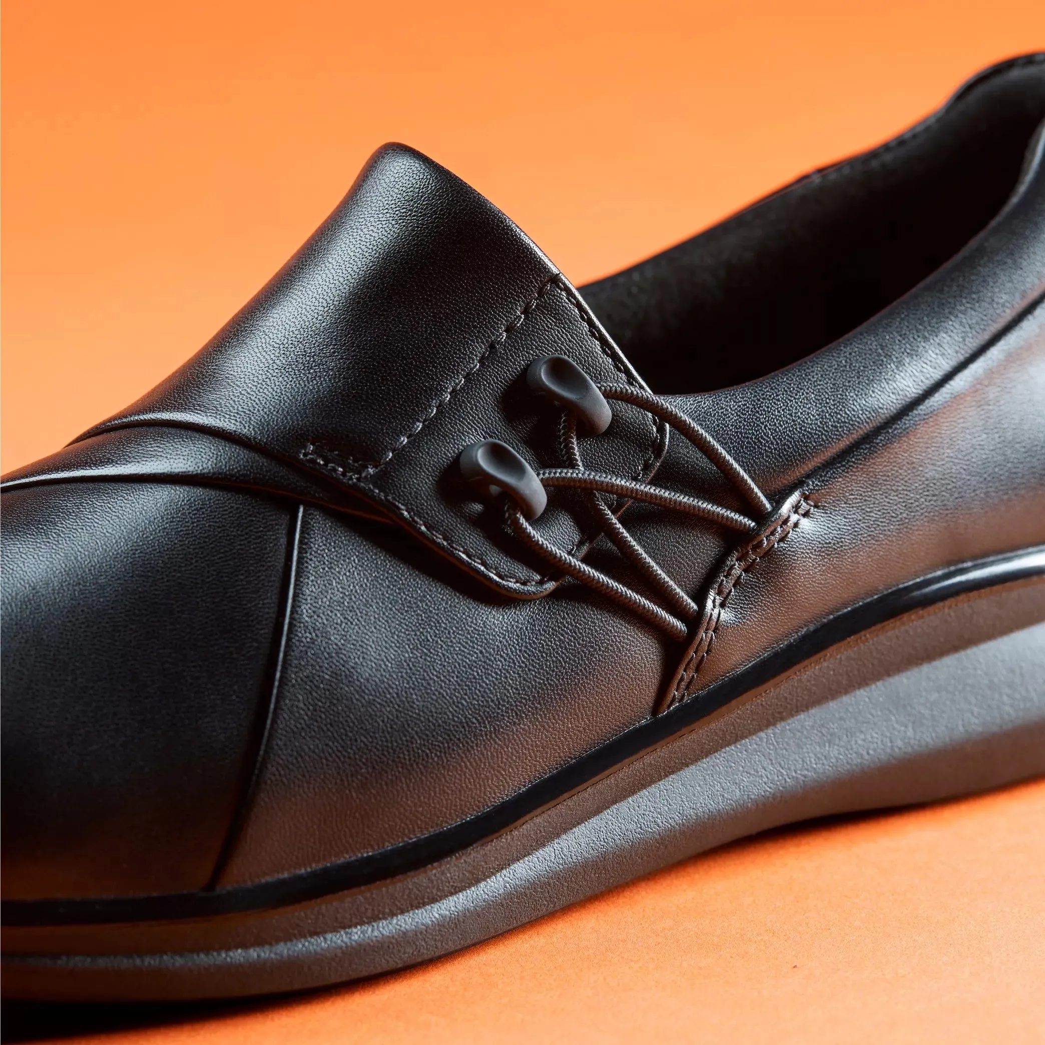 Light Step Clarks Lynell Slip Black 82971