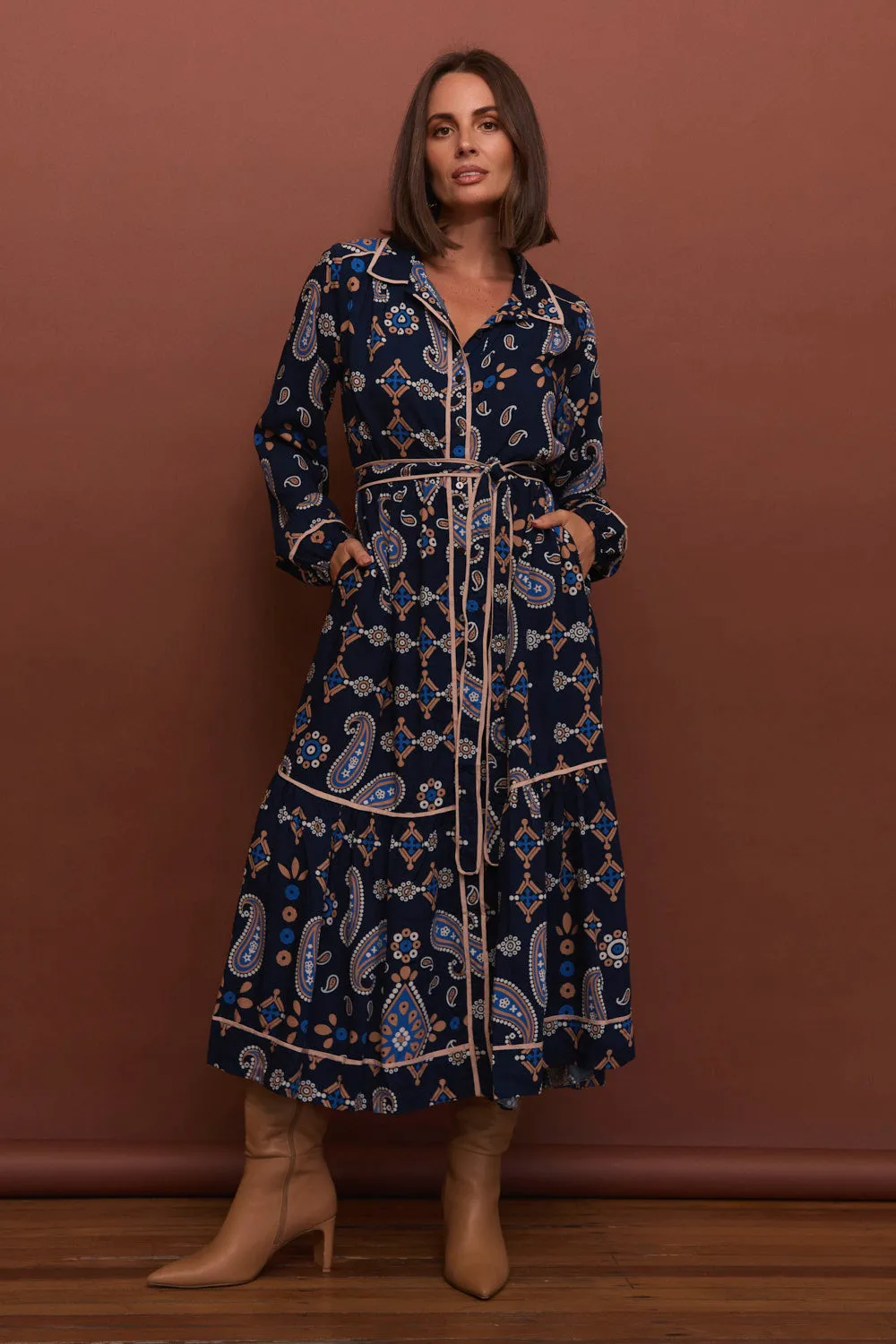 Elegant Simplicity Soft Pleats Ginette Long Sleeve Dress in Navy Filigree