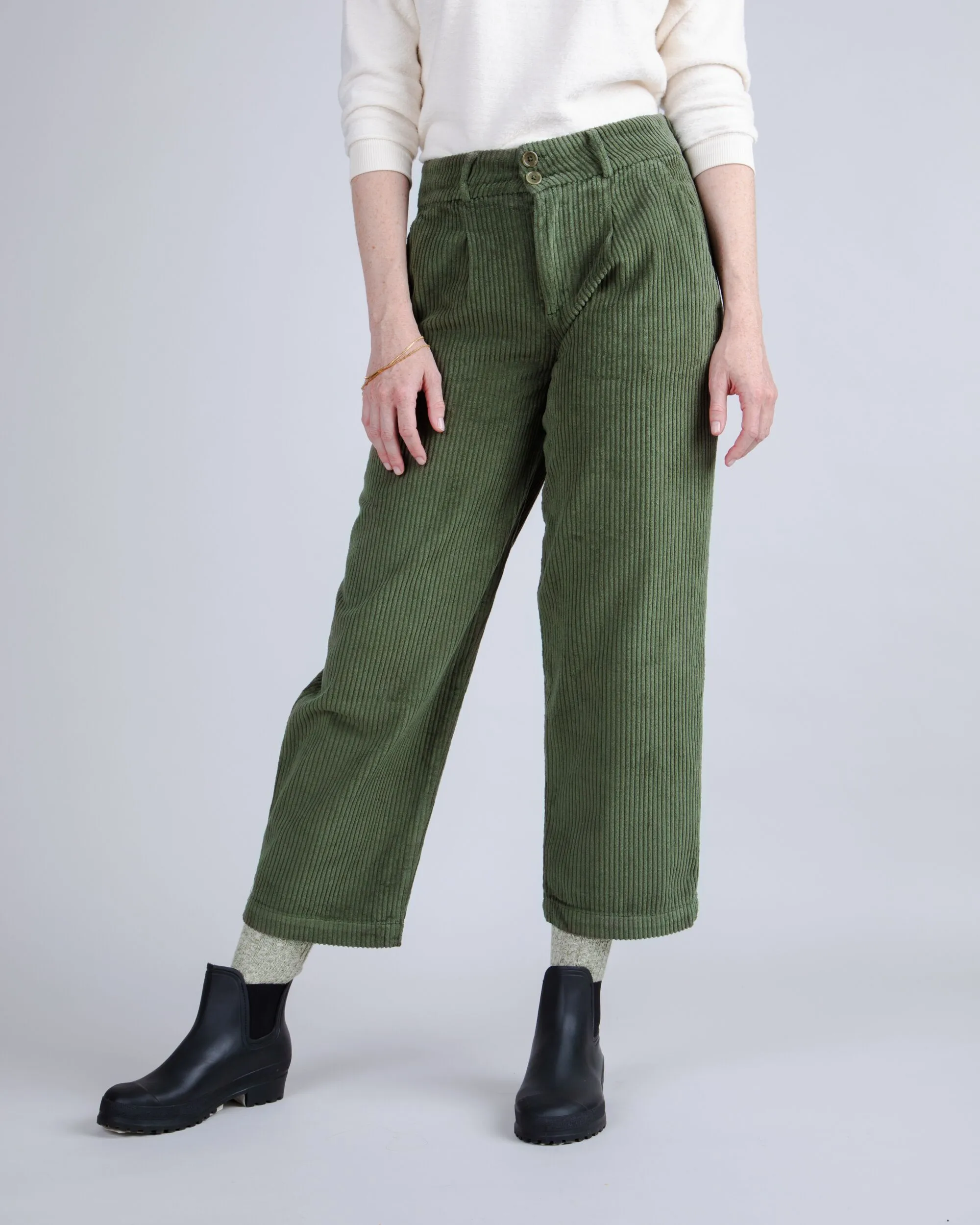 Street Ready Corduroy Pleated Pants Stone Green