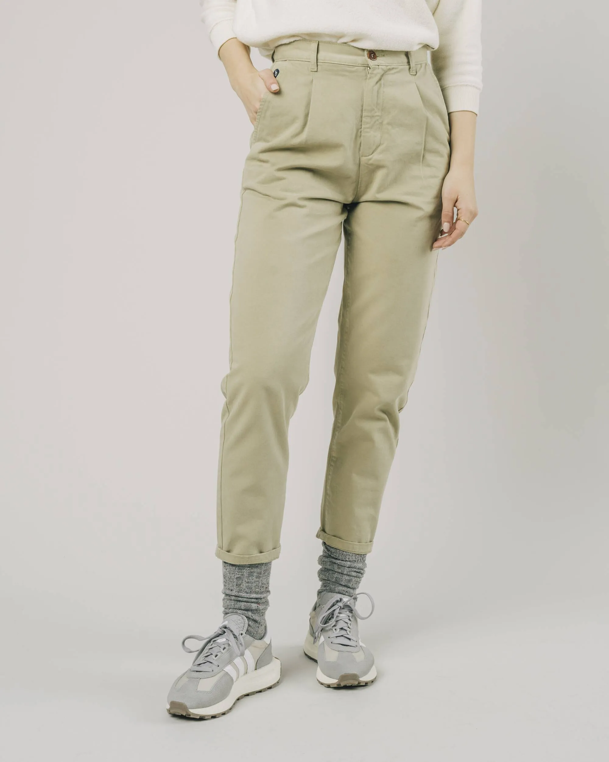 Regular Pleated Chino Beige Chill Style