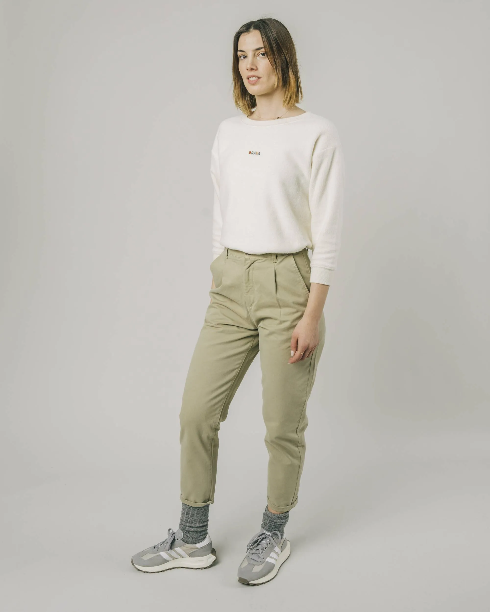 Modern Relaxed Regular Pleated Chino Beige