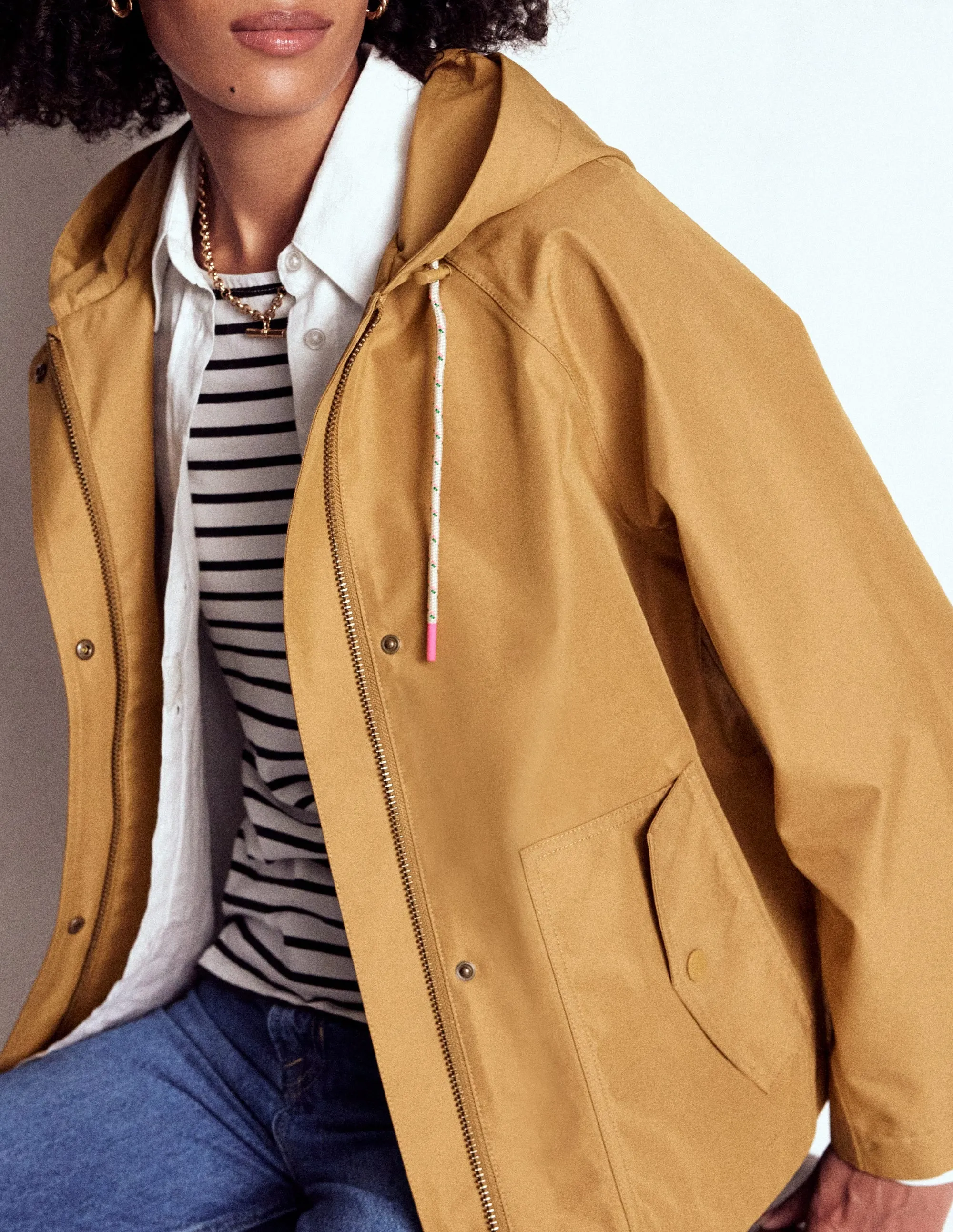 Versatile Design Cropped Rain Mac-Hazelnut Brown