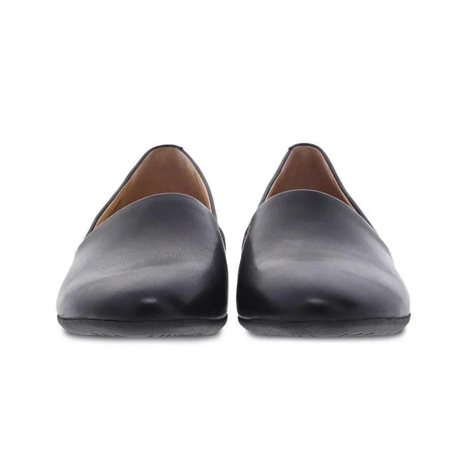 Dansko Women's Larisa Black Leather Chase Step