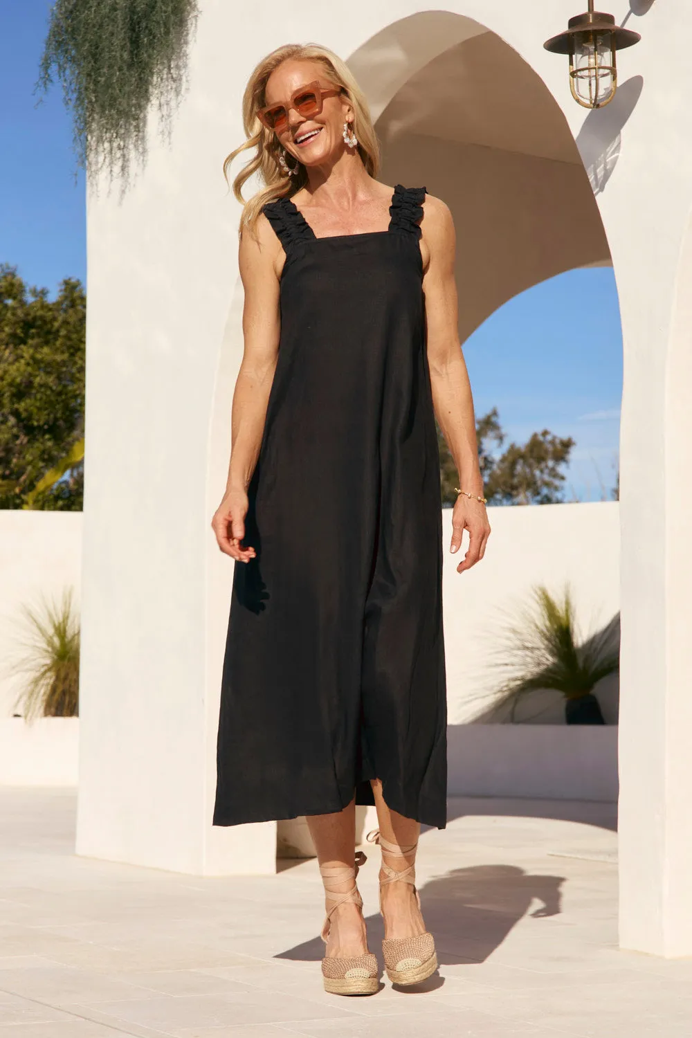 Sophisticated cocktail dress Claire Maxi Linen Dress in Black