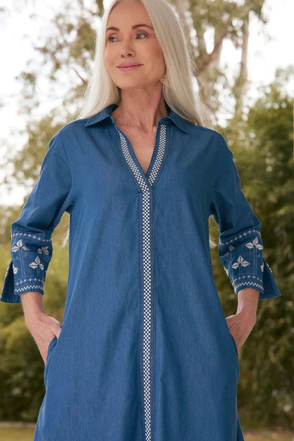 Anna Chambray Dress in Quebec Weekend Favorite Perfectly Fitted