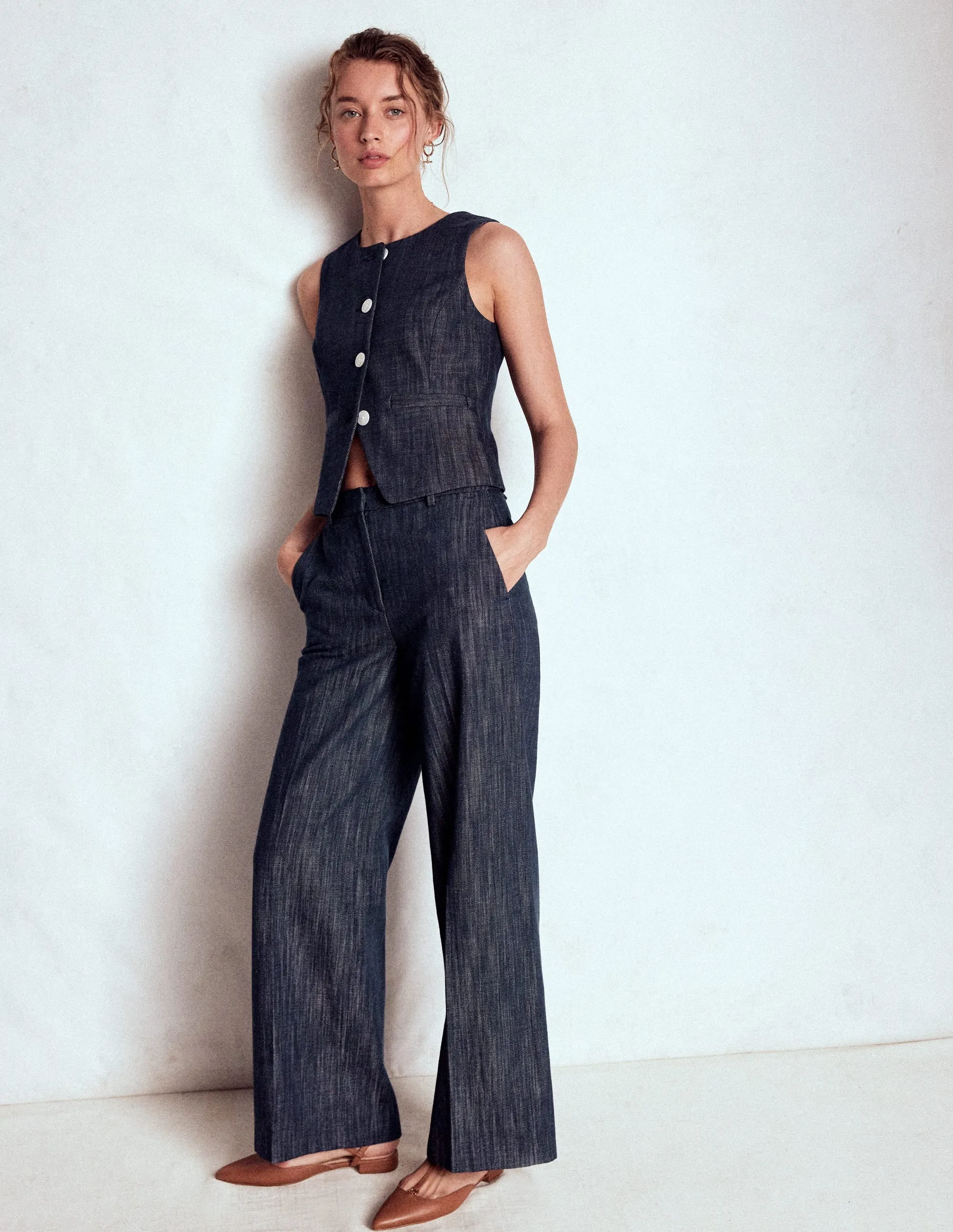 Abrasion Resistant Surface Flexible Shoulder Design Tailored Twill Waistcoat-Navy, Indigo