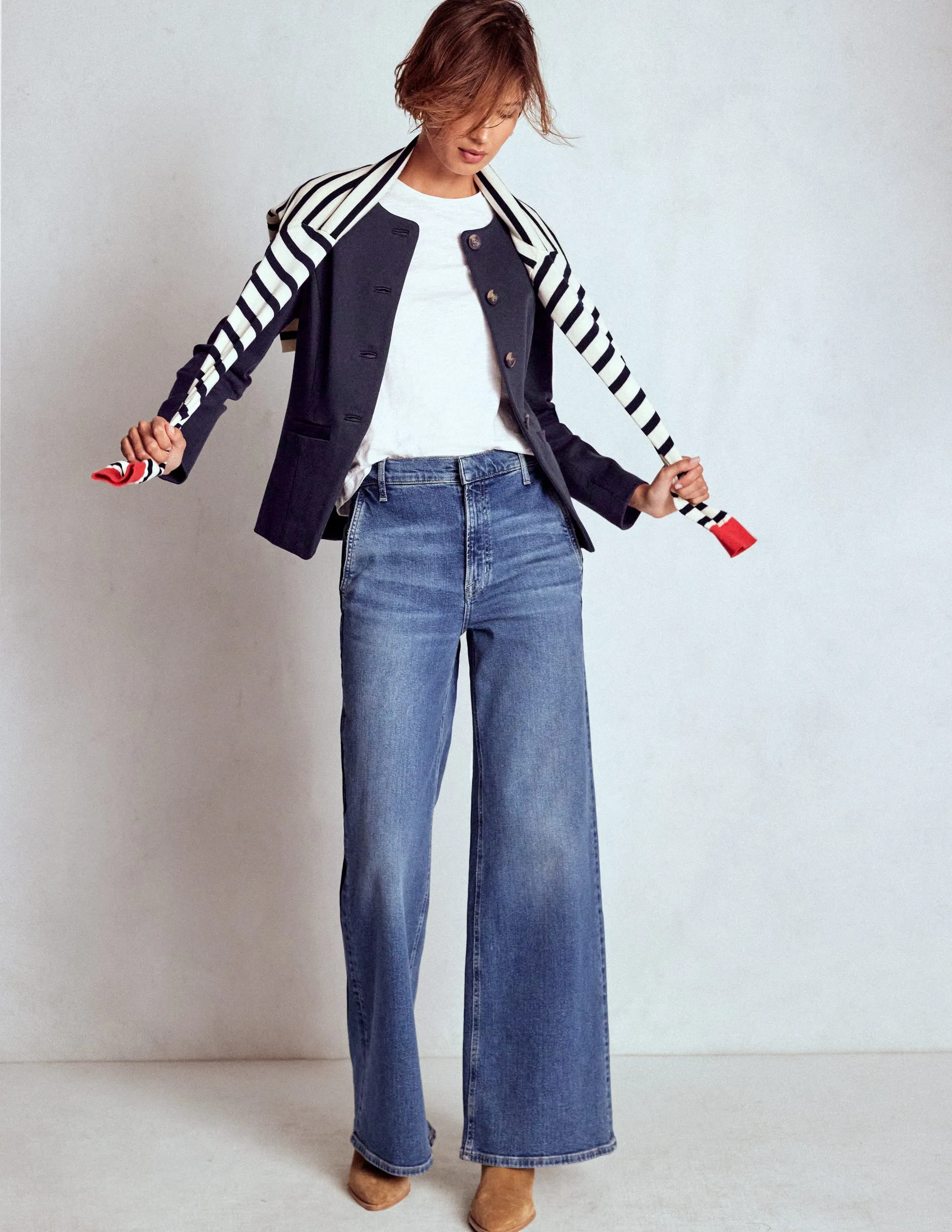 Short Length MagneticClosureSystem Hampstead Ponte Twill Blazer-Navy