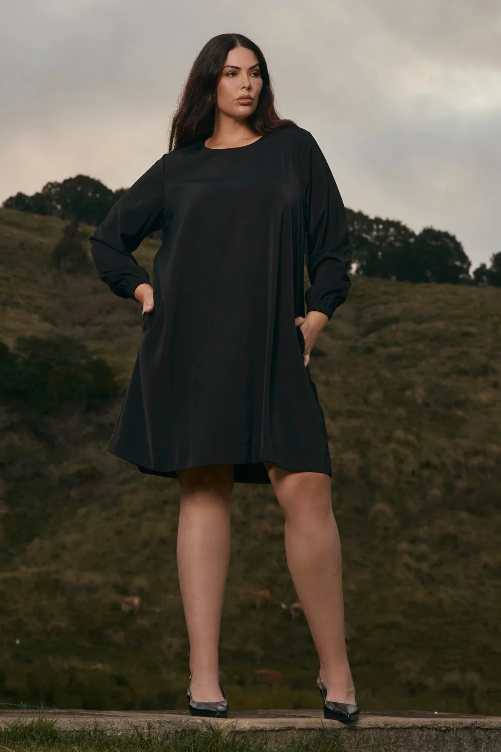 Casual and Smart Everyday-Use Hazel Long Sleeve Short Dress in Black