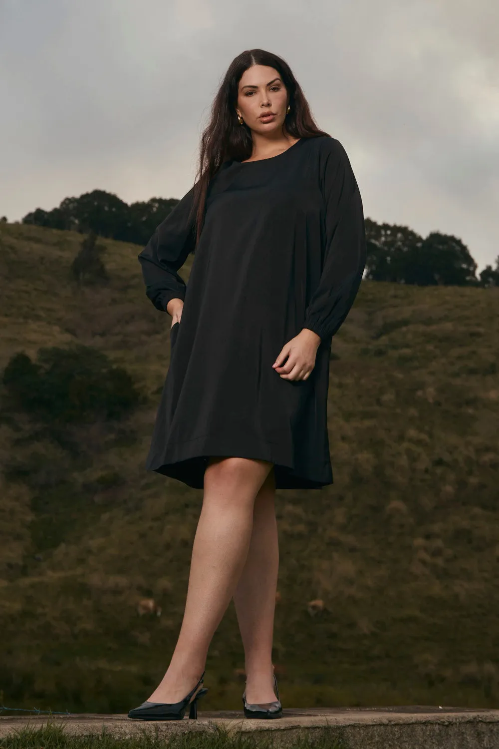 Guest Glam Hazel Long Sleeve Short Dress in Black