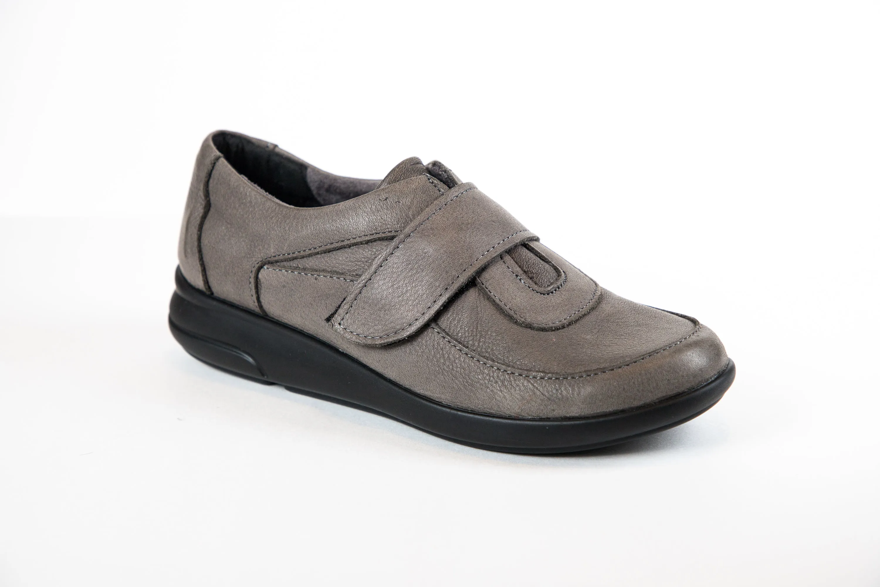 Ventilated Design All Day Comfort Volks Walker Clara K502B