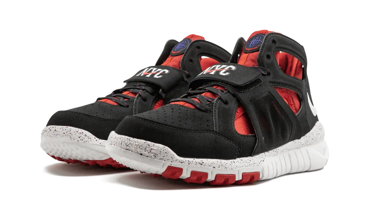 Huarache Free Shield "BLACK/RED" Elegant Shock Absorbing Technology
