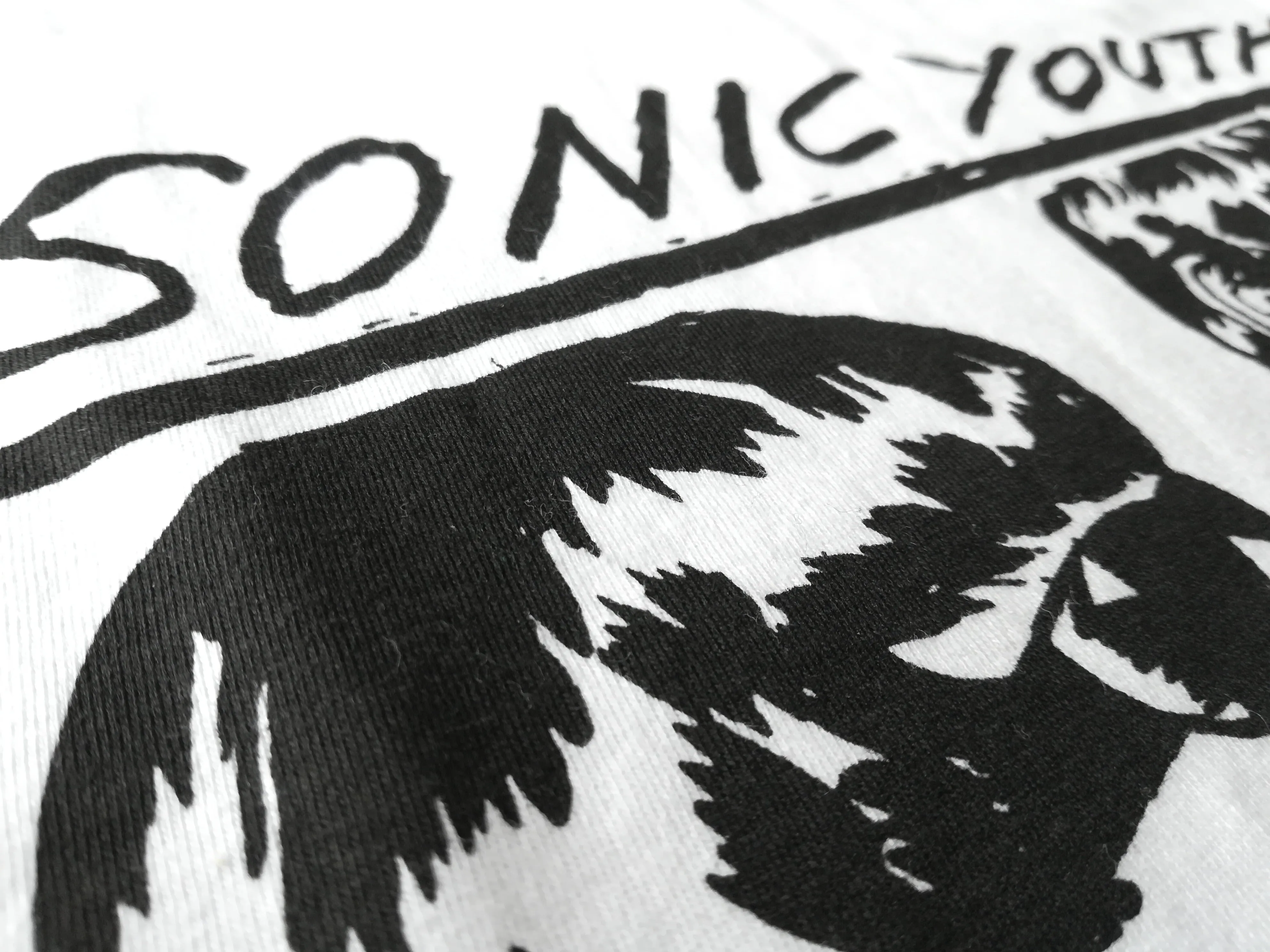 Stretchable Fabric Goo White T-Shirt