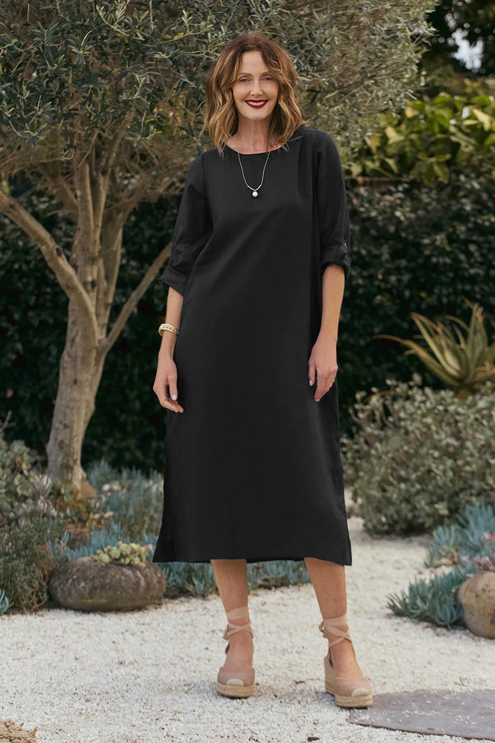 Jarla Linen Midi Dress in Black Smart Texture