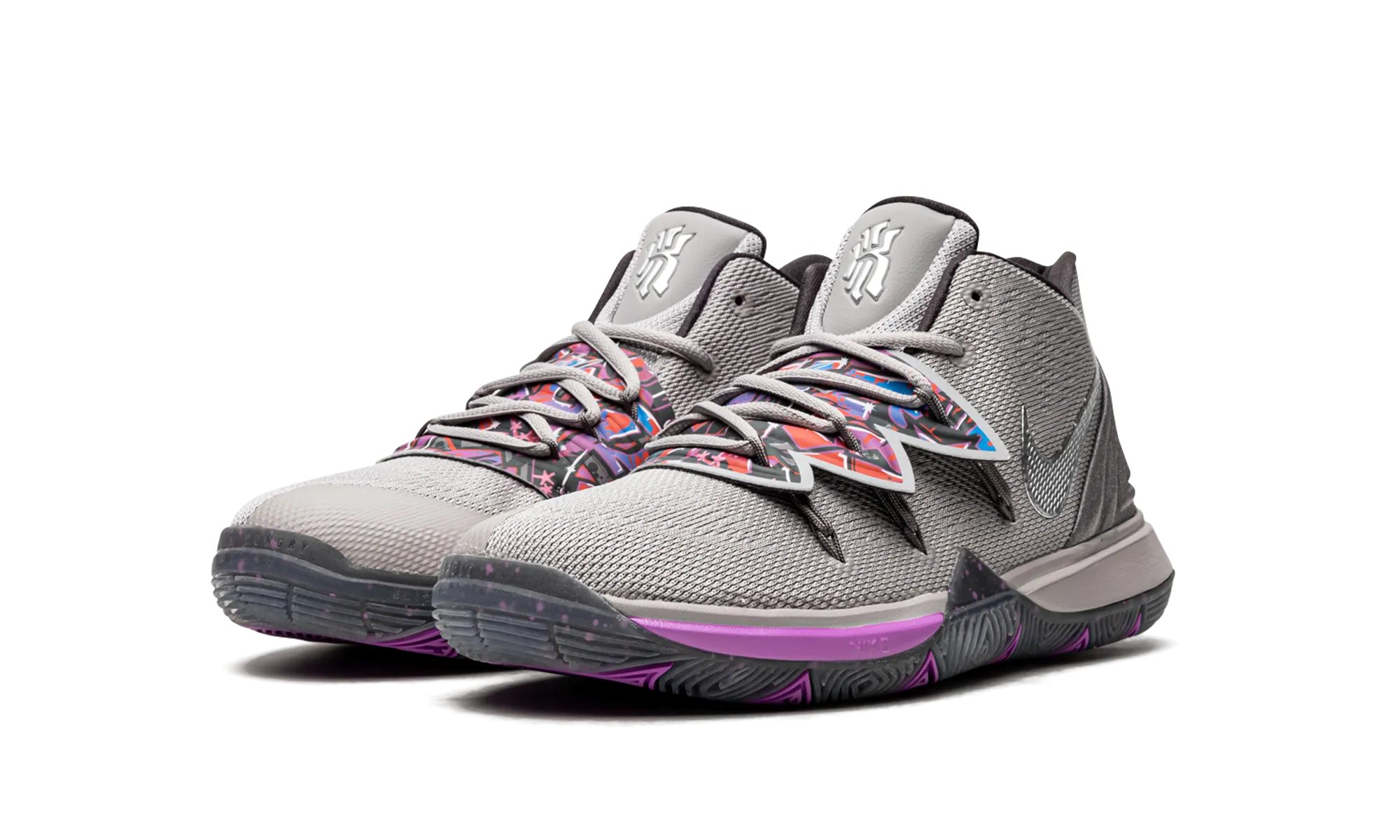 Female runner Kyrie 5 (GS) "Graffiti"