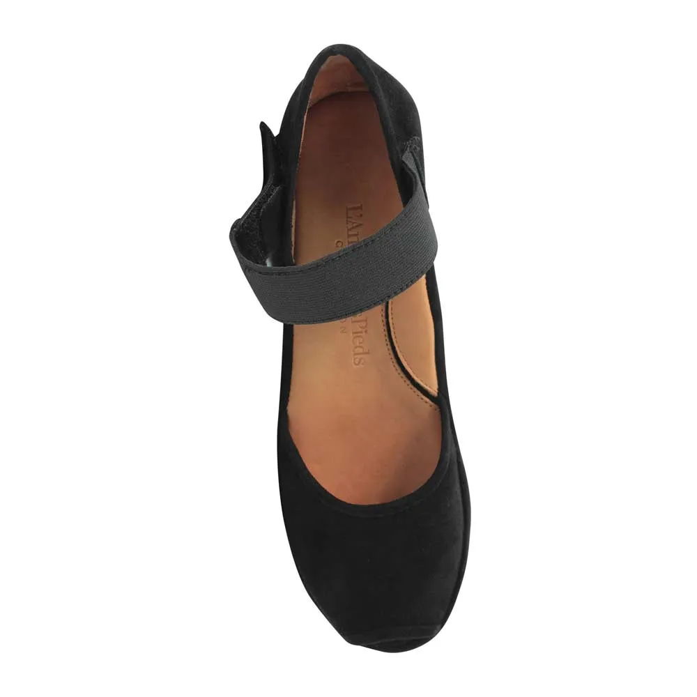 Neutral Base L'Amour Des Pieds Women's Amadour Black Suede