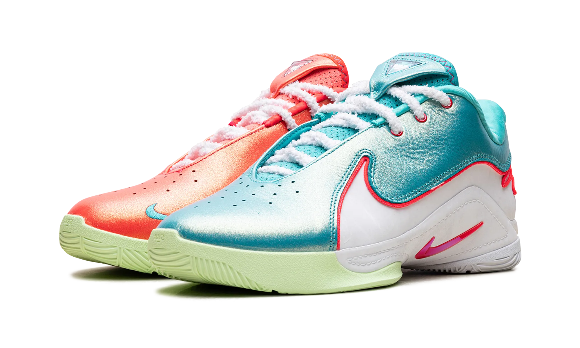 Endurance Boost LeBron 22 "Christmas"