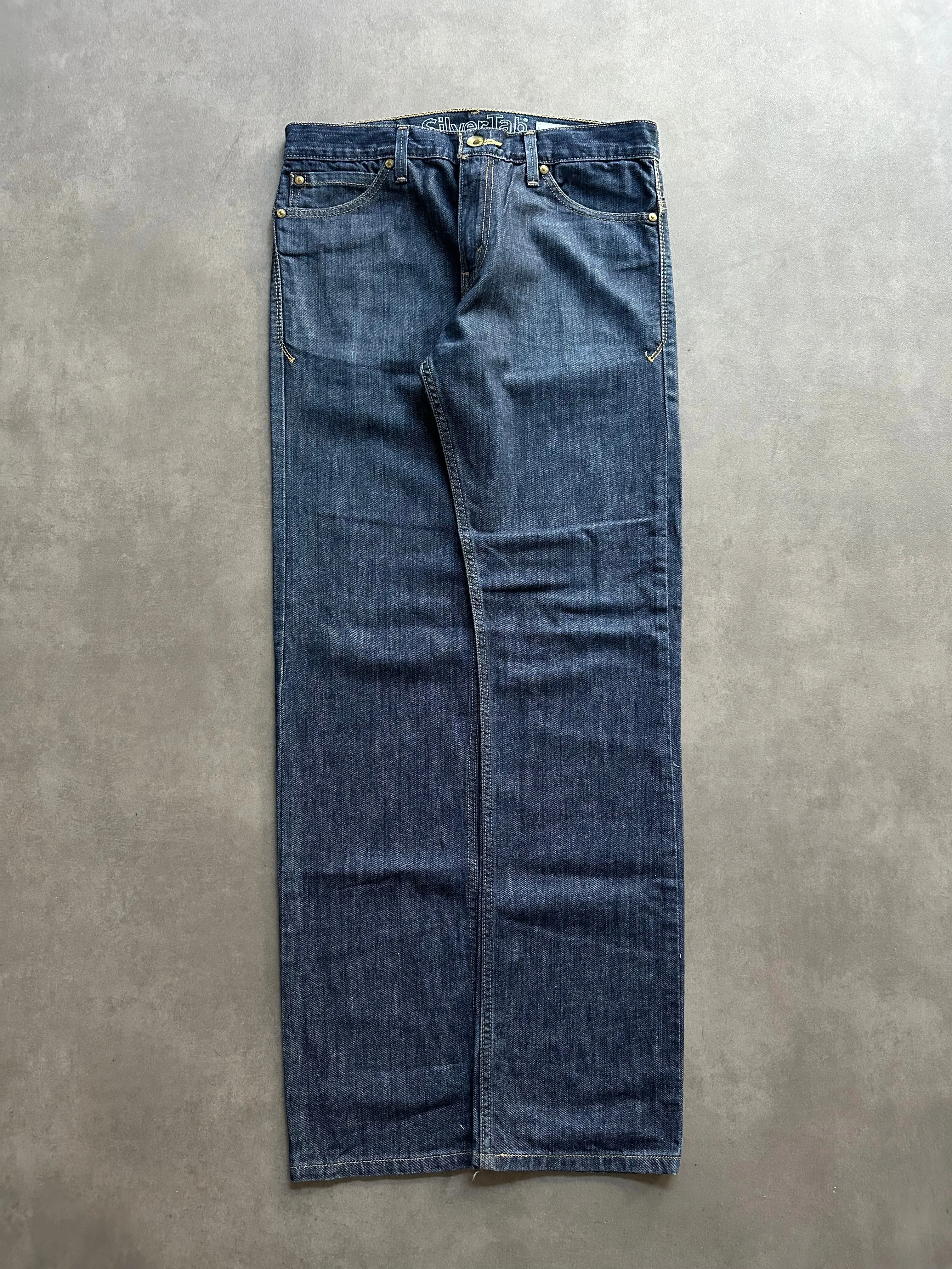 Levi's silver tab W31 L32 Family Style Parent Style Smart Casual Spring Mood Affordable