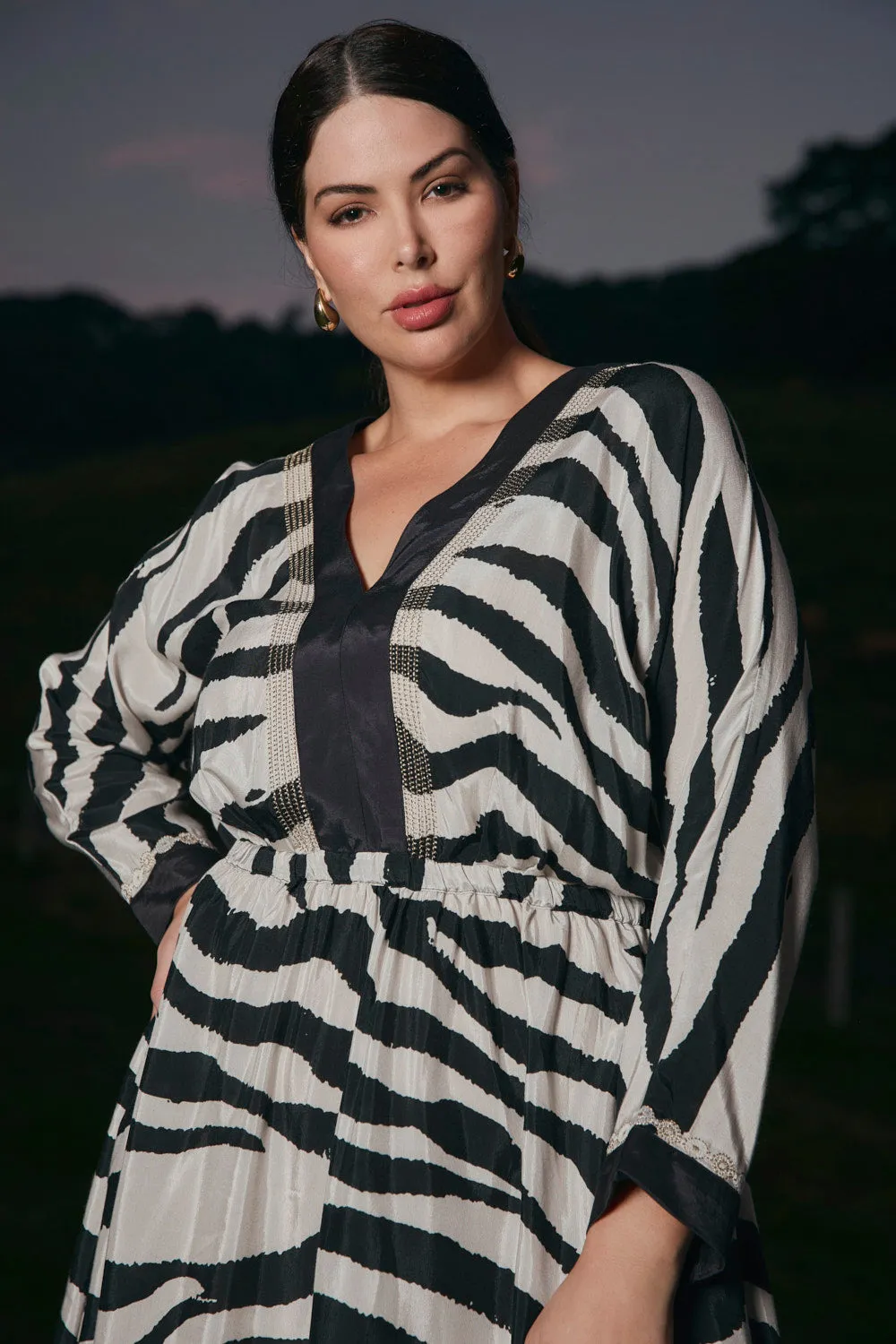 Mo Embroidered Kimono Dress in Bengal Side Slit Sweetheart Cut