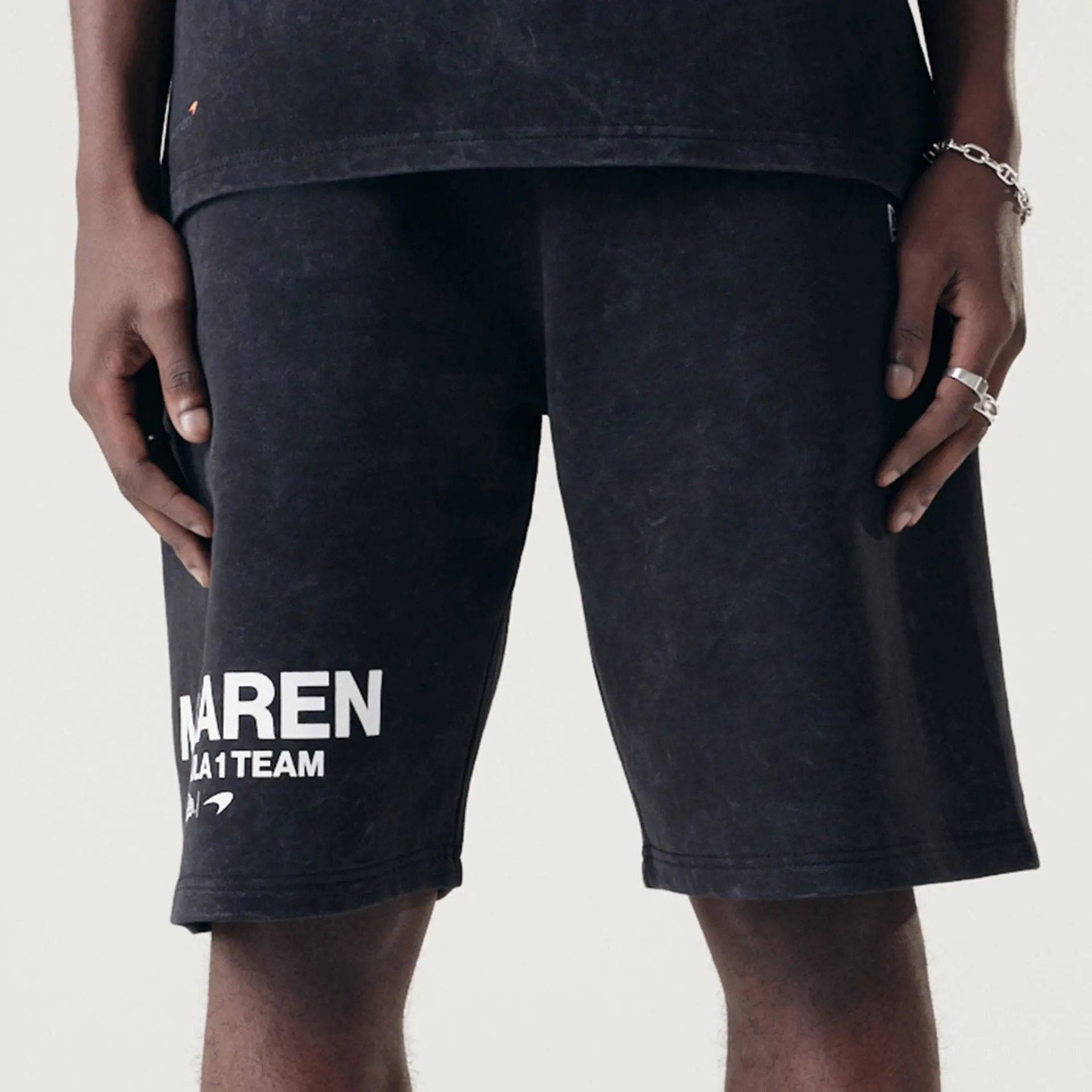 Moisture Controlled Lining McLaren Racing Washed Pack Black Oversized Shorts