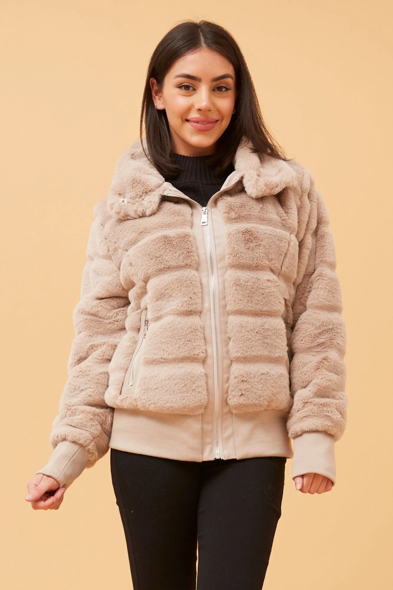 AntiStaticFinish RAYMA FAUX FUR BOMBER JACKET