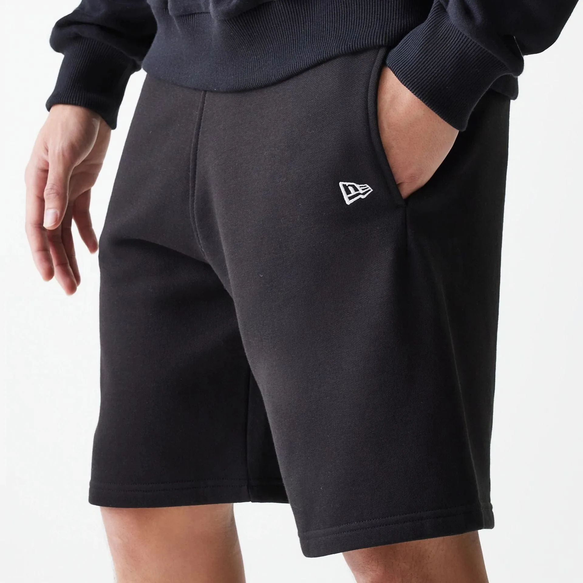 New Era Essential Black Oversized Shorts All Day Flex Fit bodysuit