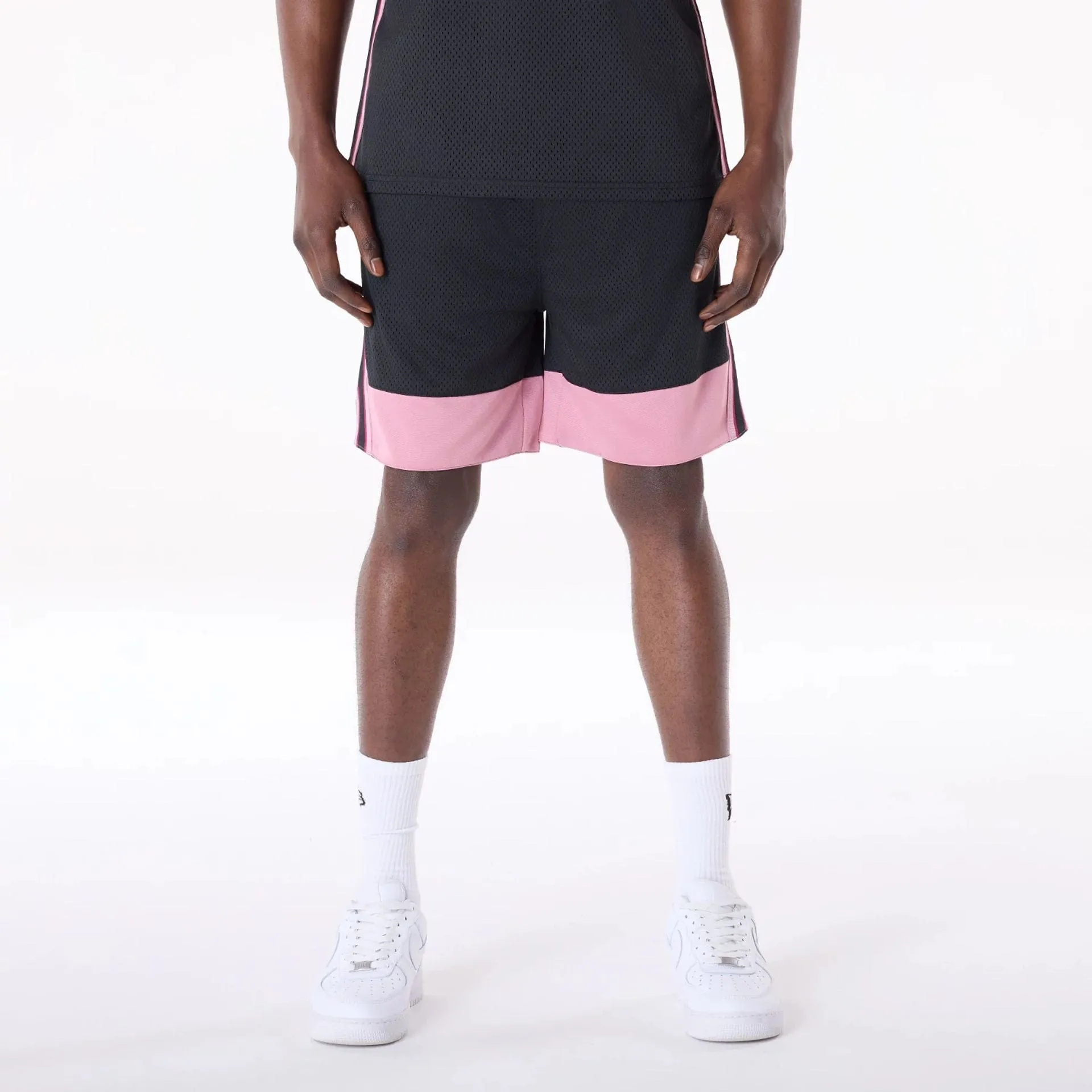 New Era Mesh Black Oversized Shorts All Day Comfort