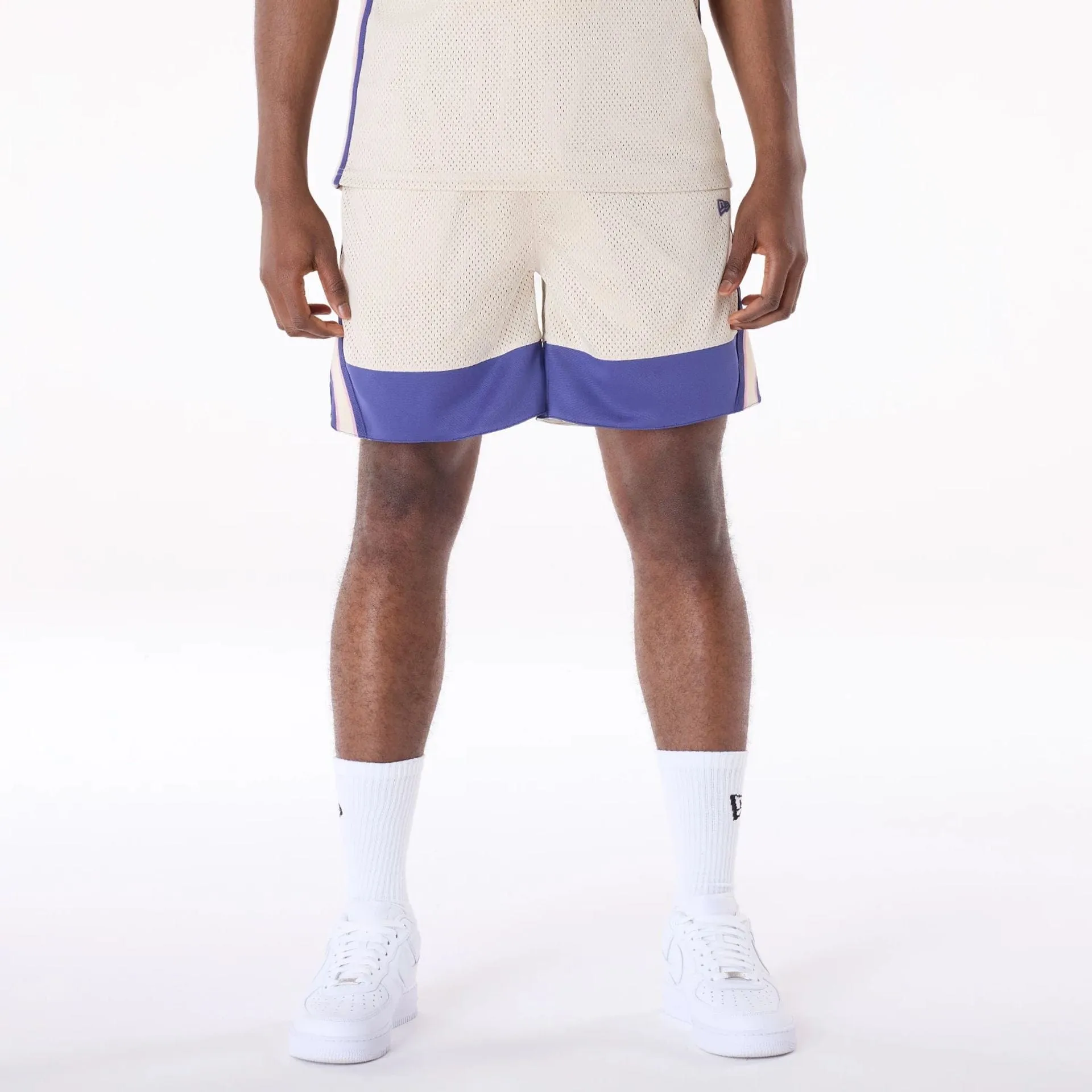ElasticHem regular size New Era Mesh Light Beige Oversized Shorts