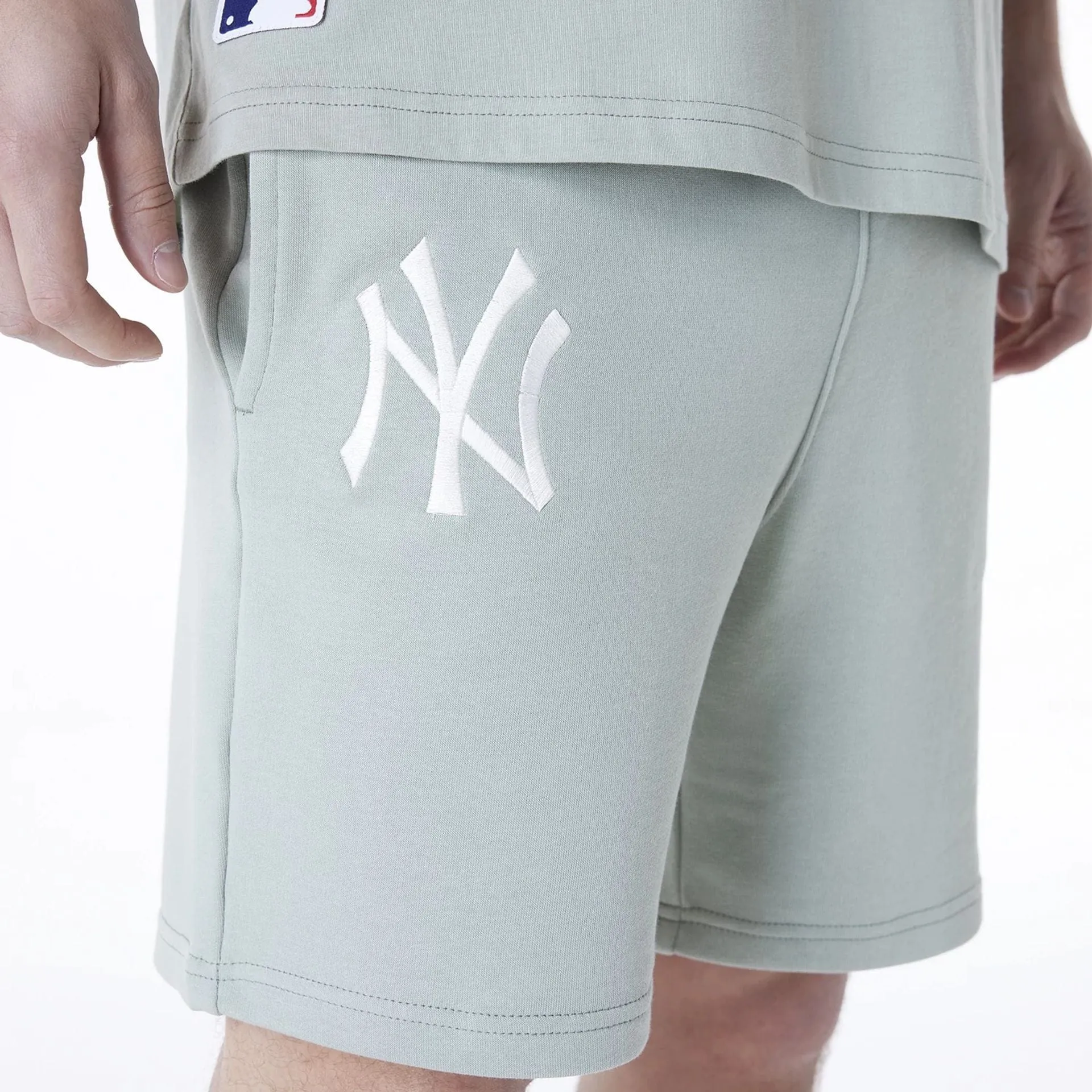 Easy Layering Chill Breeze New York Yankees MLB League Essential Pastel Green Shorts