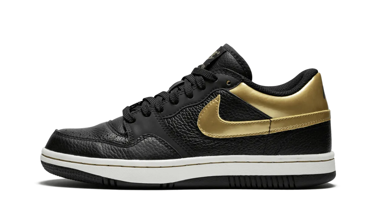 trail gear Court Force Low "Black and Gold"