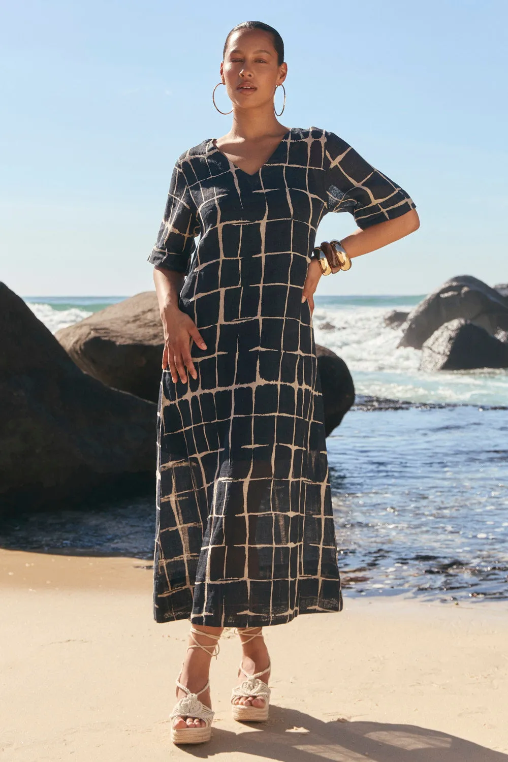 Layered Fit Tamara Linen V-Neck Dress in Woven Echo