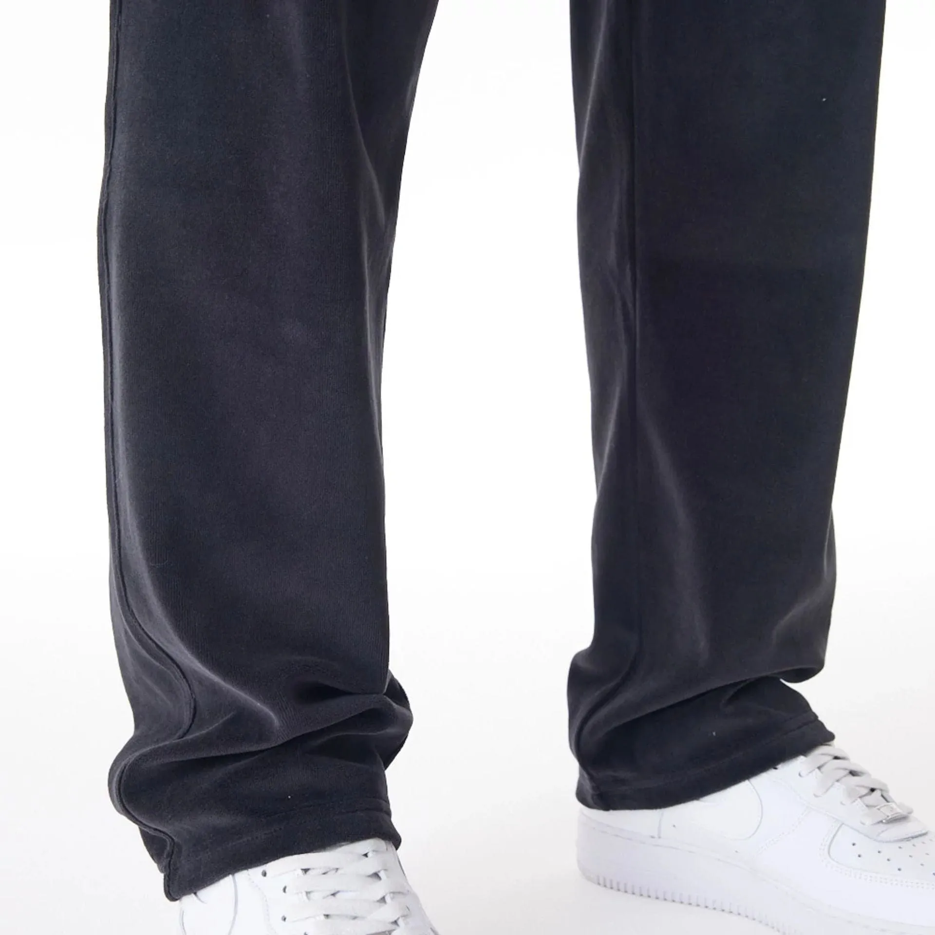 Chicago Bulls NBA Lifestyle Velour Black Track Joggers Chic Look