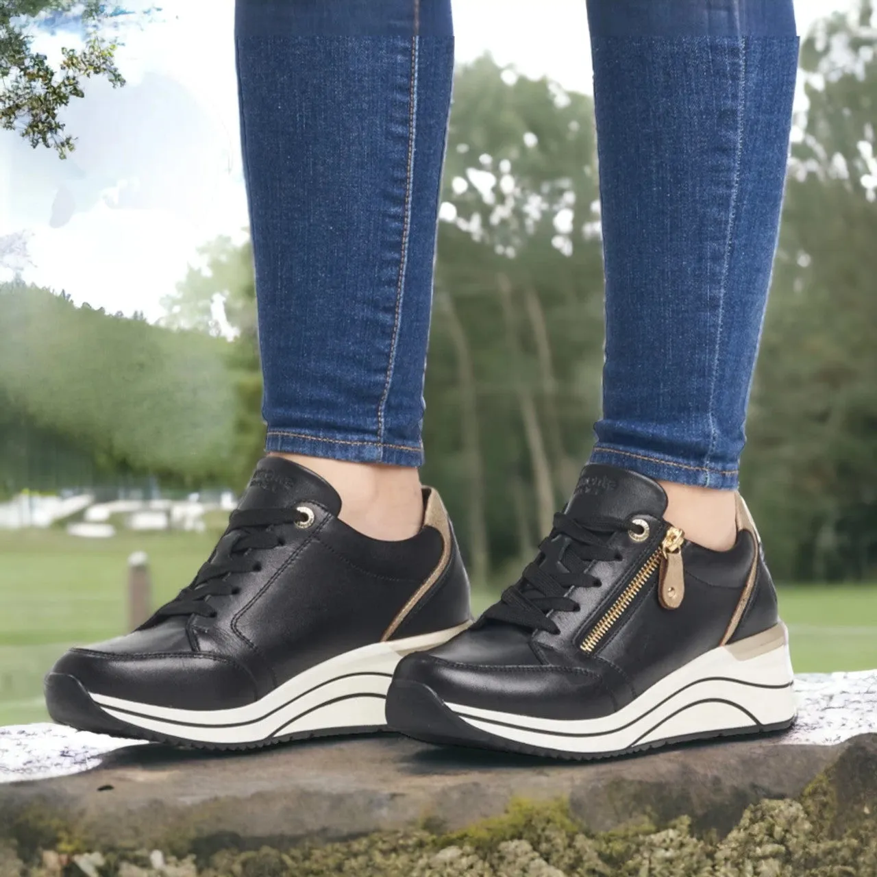 Remonte D0T03-01 Durable Rubber Outsole