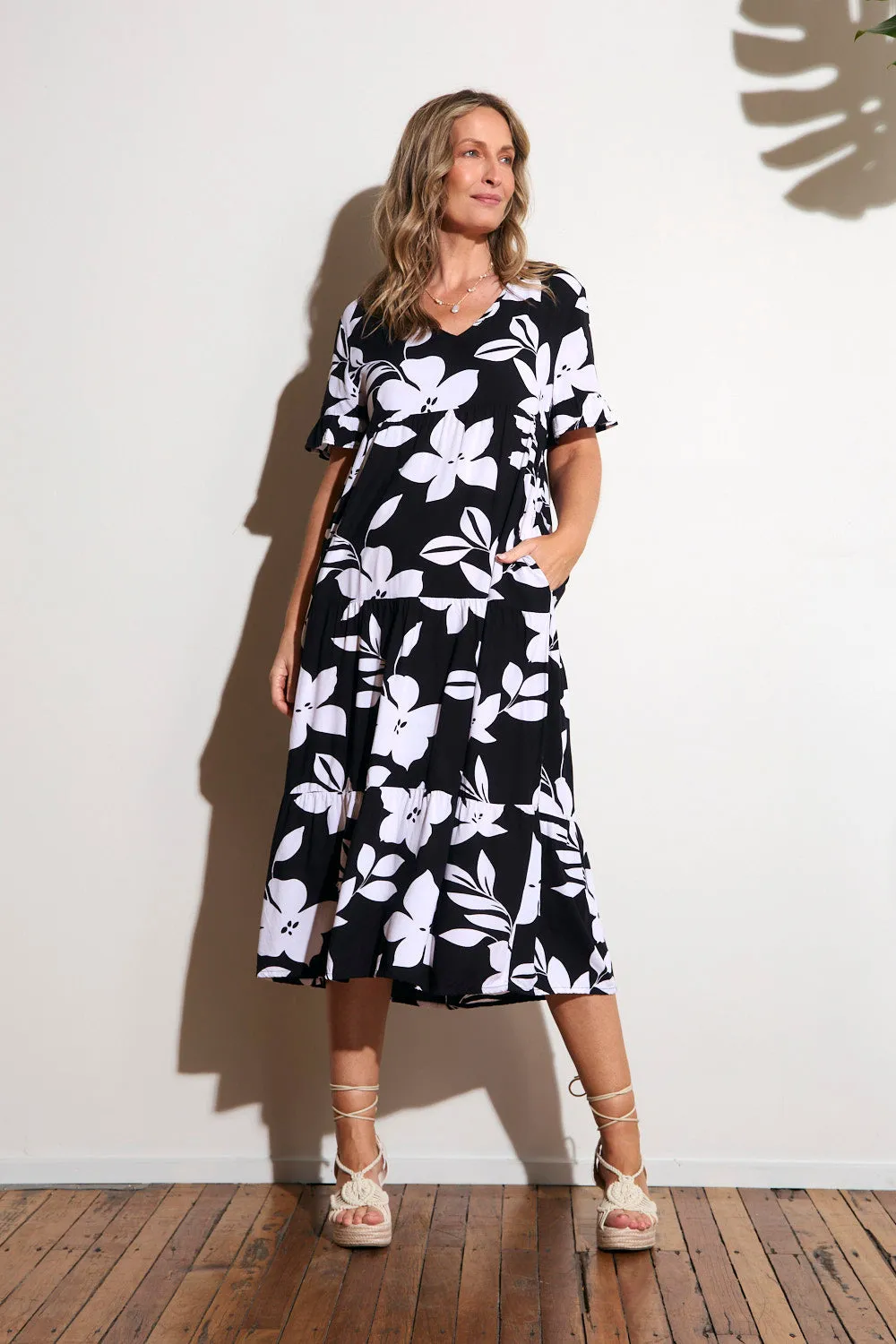 Relaxed-fit maxi dress Sabrina Maxi Dress in Night Blooms