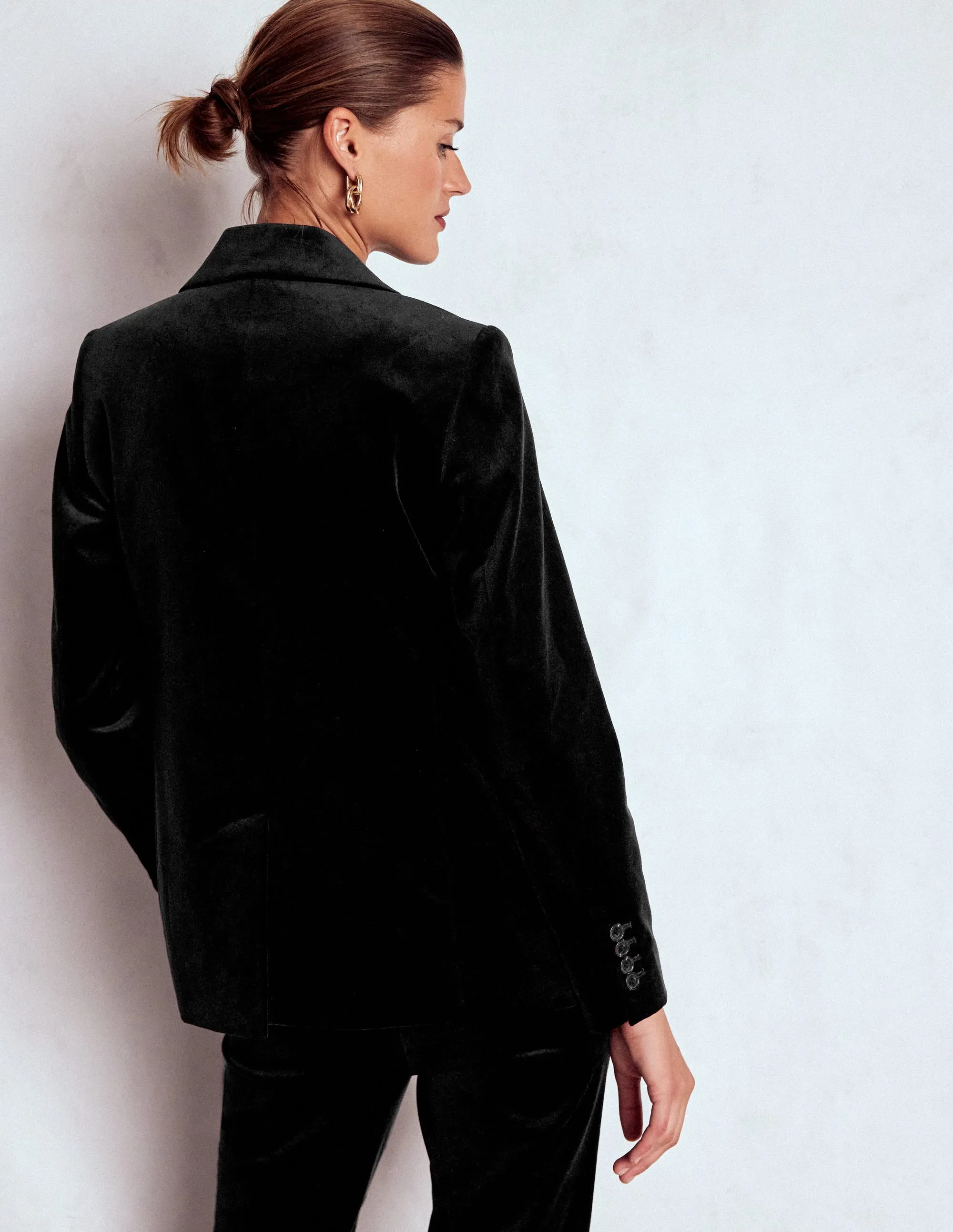 Stamford Velvet Blazer-Black Cold Climate Odor control