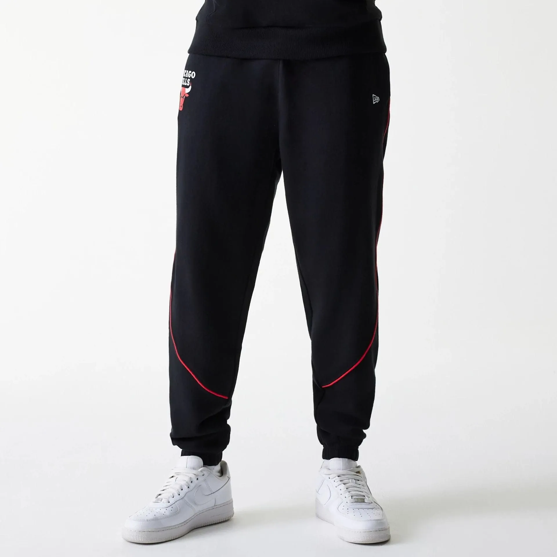 Stretch Movement Chicago Bulls NBA Piping Black Joggers