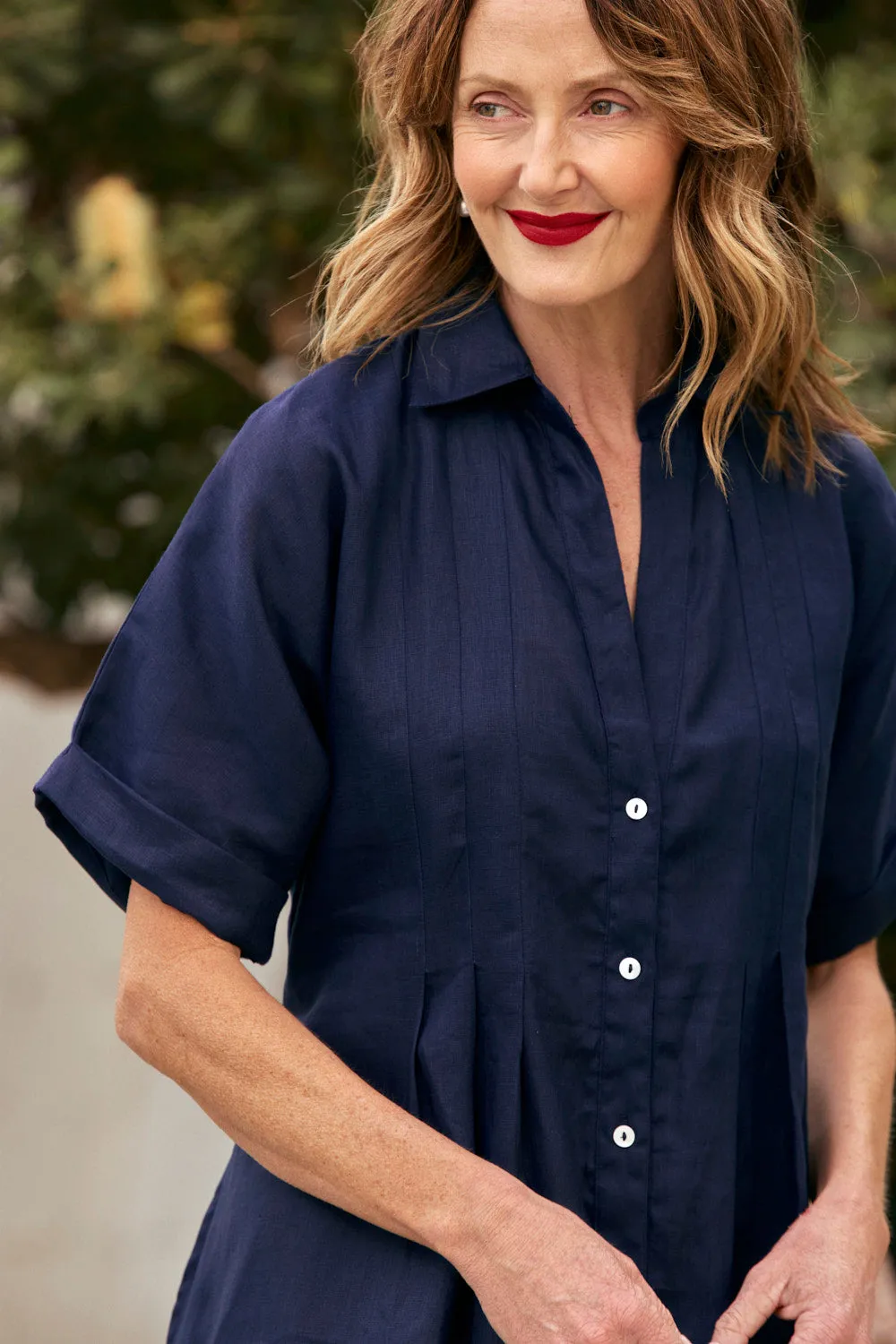 Linen Soft Bridget Linen Pleated Dress in Navy