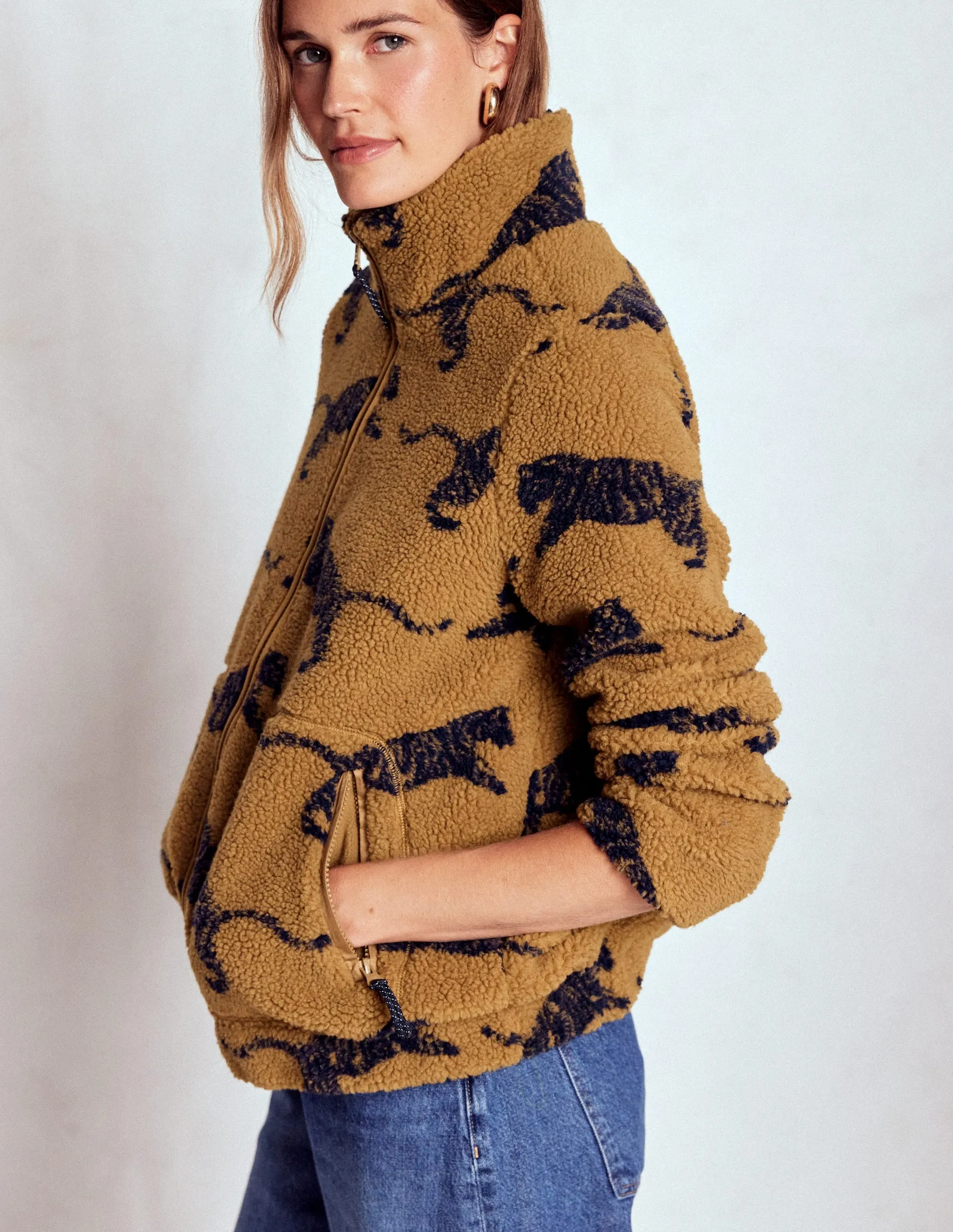 Westminster Borg Jacket-Hazelnut Brown, Leaping Tiger Practical Cold Piece