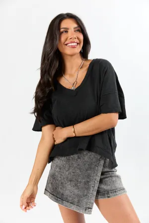 Wide Glow Rooted Essential Black V-Neck Tee