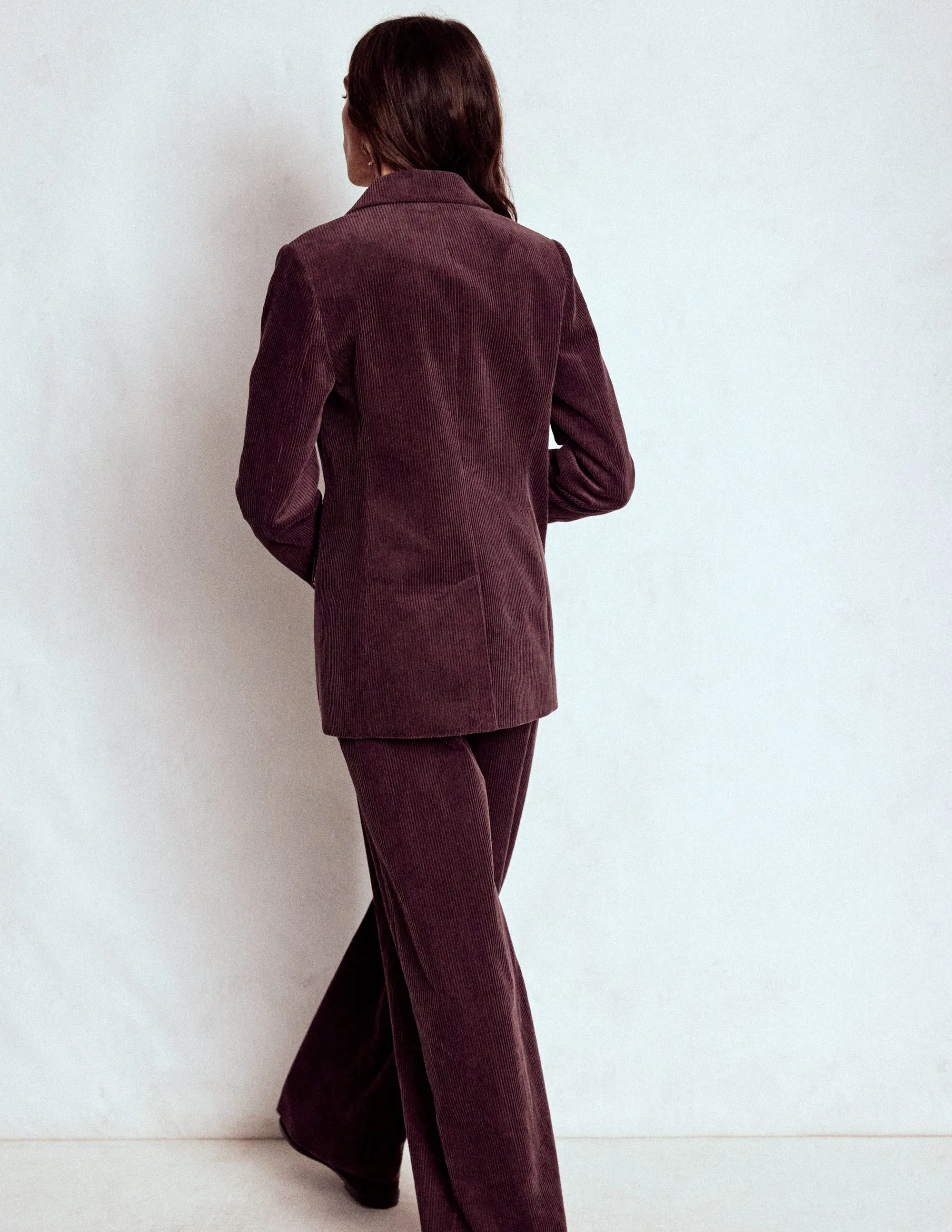 Woodbridge Cord Blazer-Deep Aubergine Seamless Edge Finishing