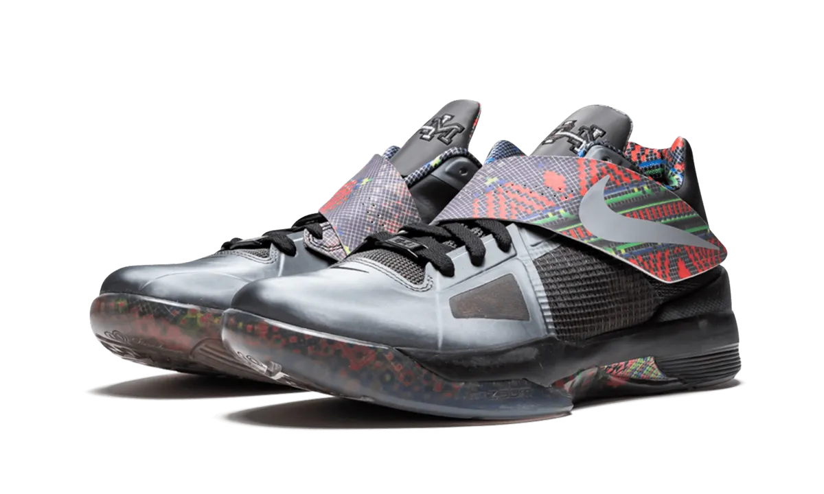 Zoom KD 4 - BHM "Black History Month" running in an underpass area shoes